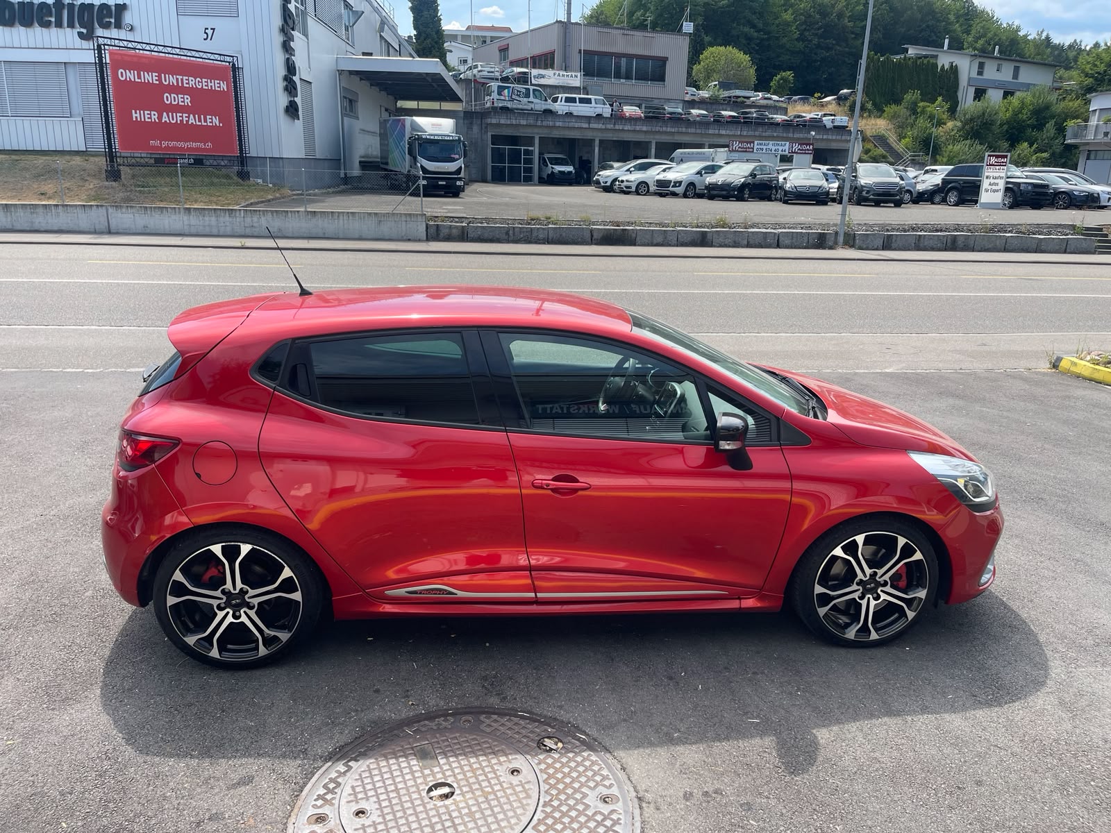 RENAULT Clio 1.6 T RS 220 Trophy EDC-image-6