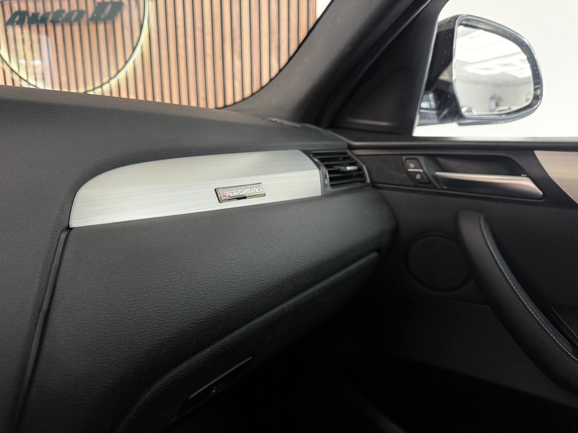BMW X4 xDrive 20d M Sport Steptronic-image-15