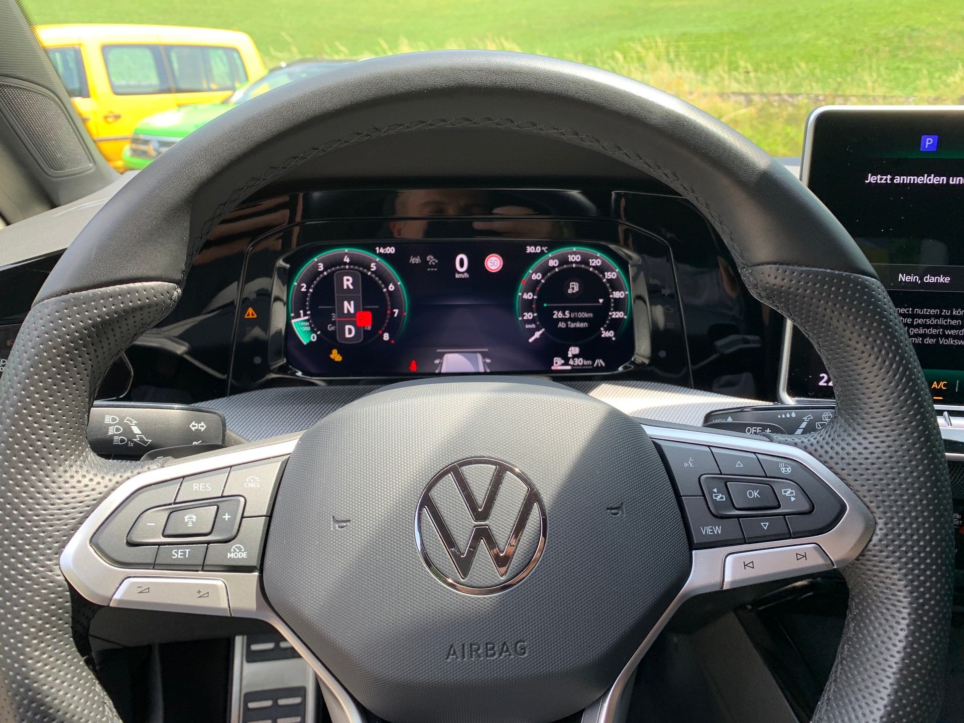 VW Golf Variant 2.0 TSI R-Line DSG 4 Motion-image-9