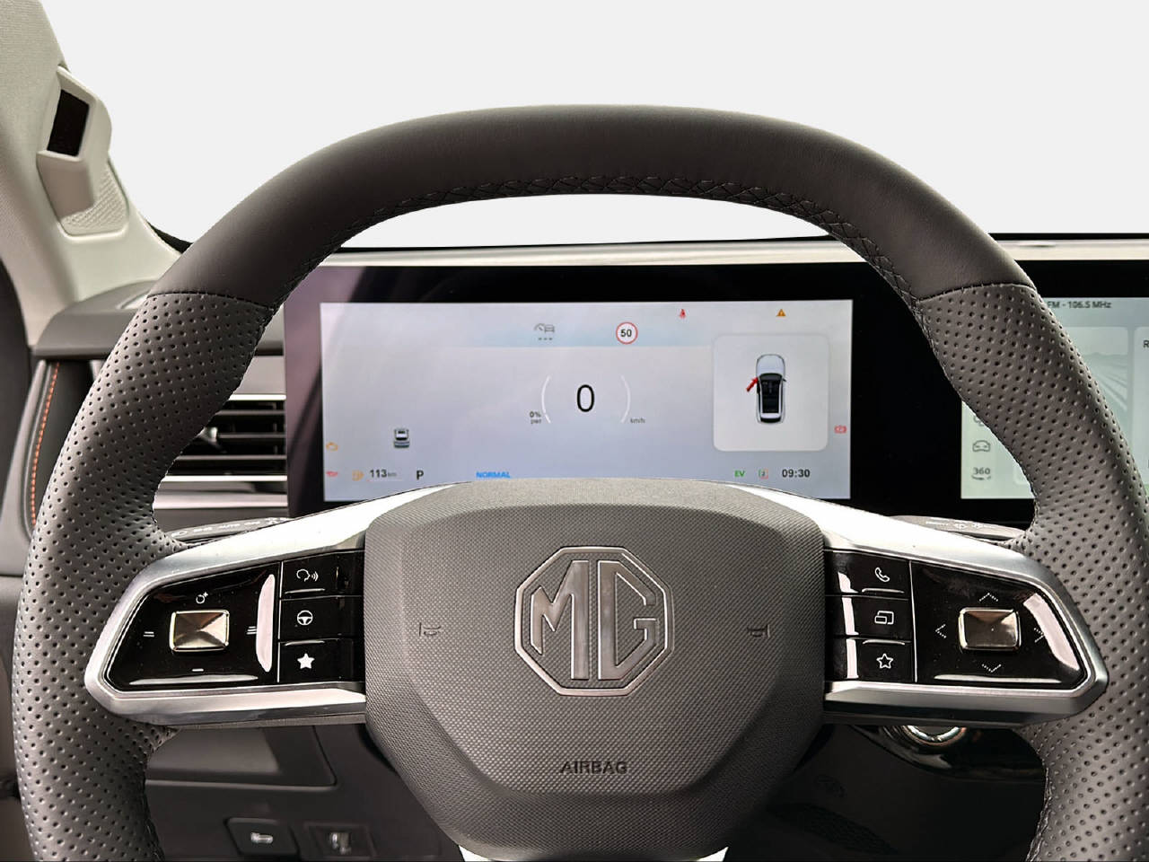 MG HS 1.5 Hybrid Luxury-image-9