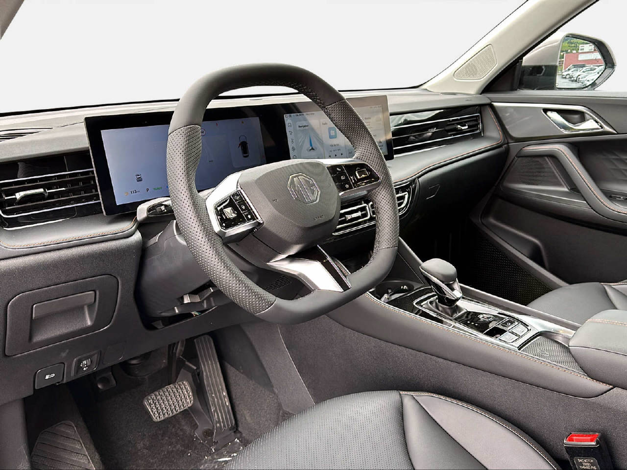 MG HS 1.5 Hybrid Luxury-image-12