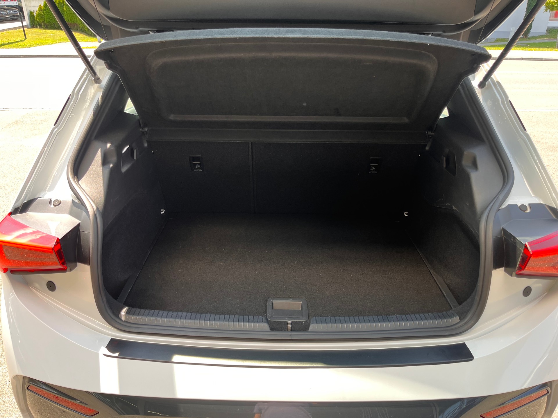 CUPRA Born 58 kWh-image-6