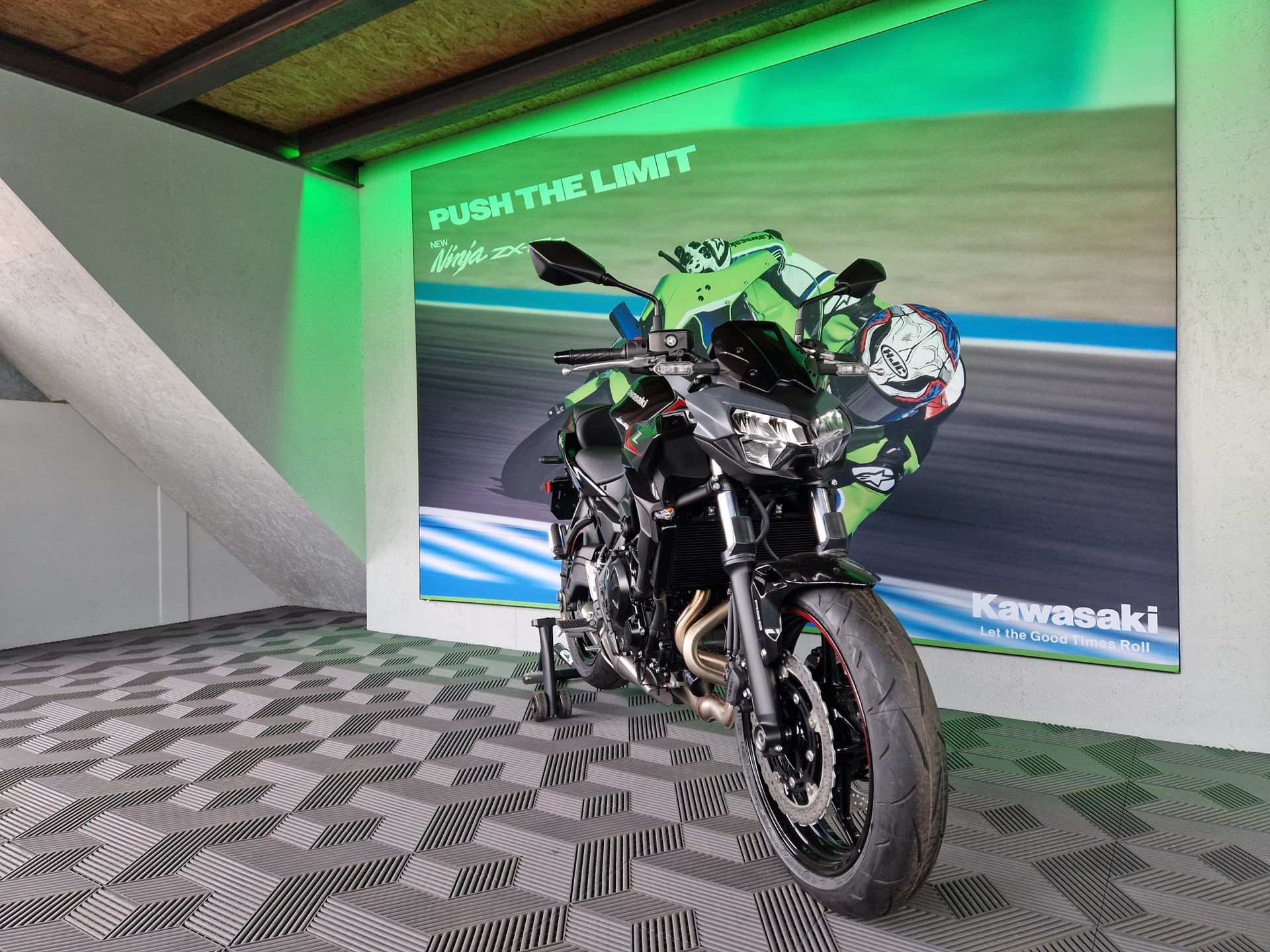 KAWASAKI Z 650 (35kW) An Lager-image-3
