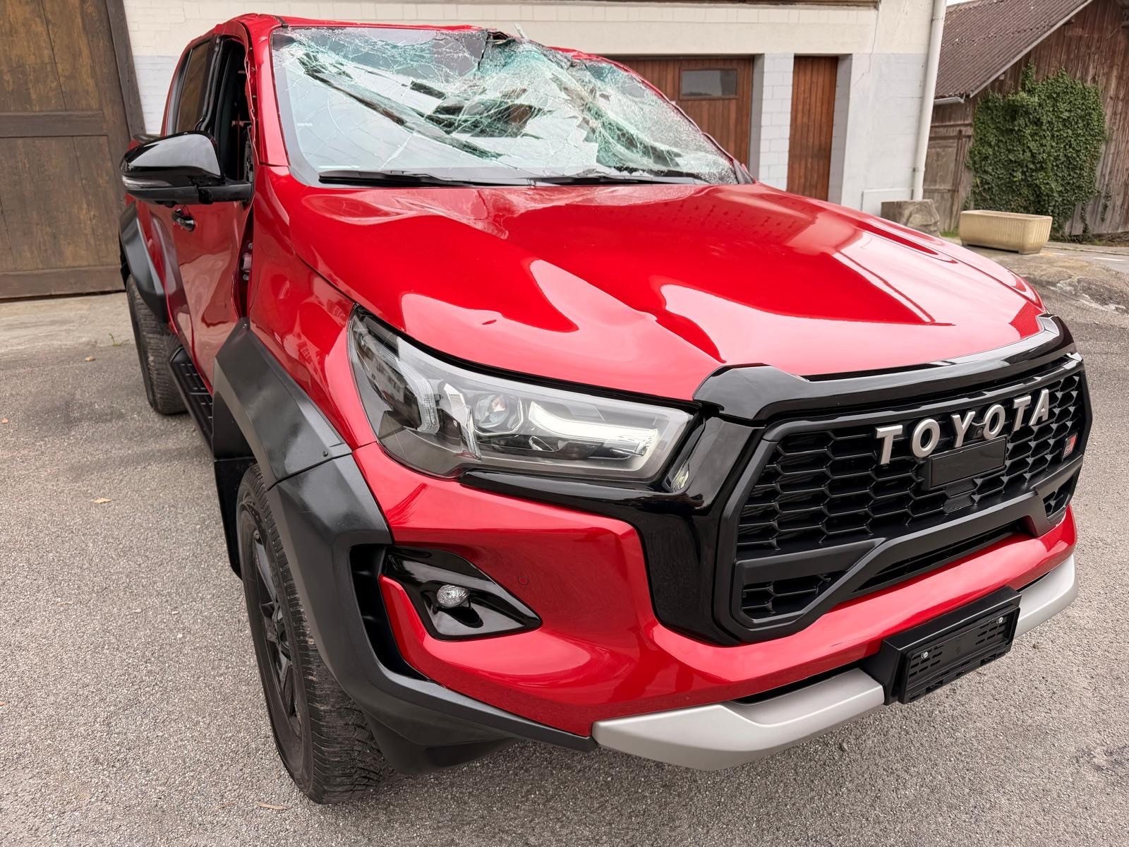 TOYOTA Hilux 2.8d GR Sport II Double Cab 4x4 A