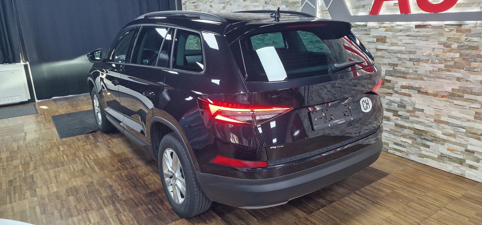 SKODA Kodiaq 2.0 TDI CR Ambition 4x4 DSG-showroom-element-1