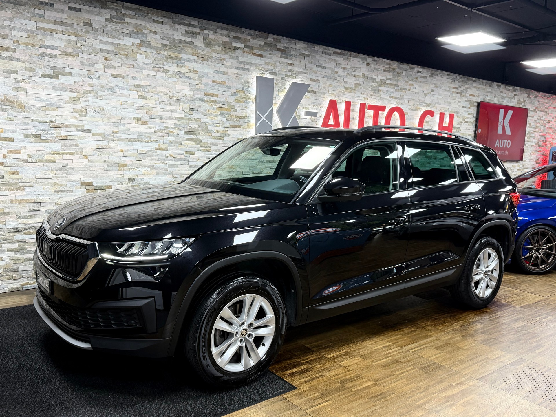 SKODA Kodiaq 2.0 TDI CR Ambition 4x4 DSG-showroom-element-1