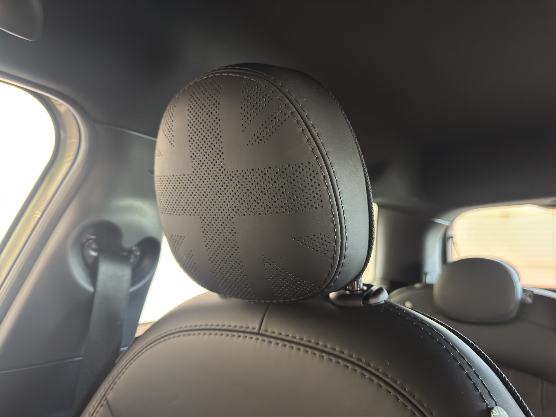 MINI Cooper Steptronic DKG-image-26
