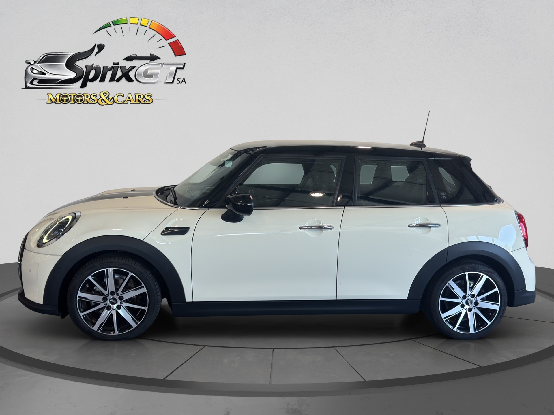 MINI Cooper Steptronic DKG-image-1