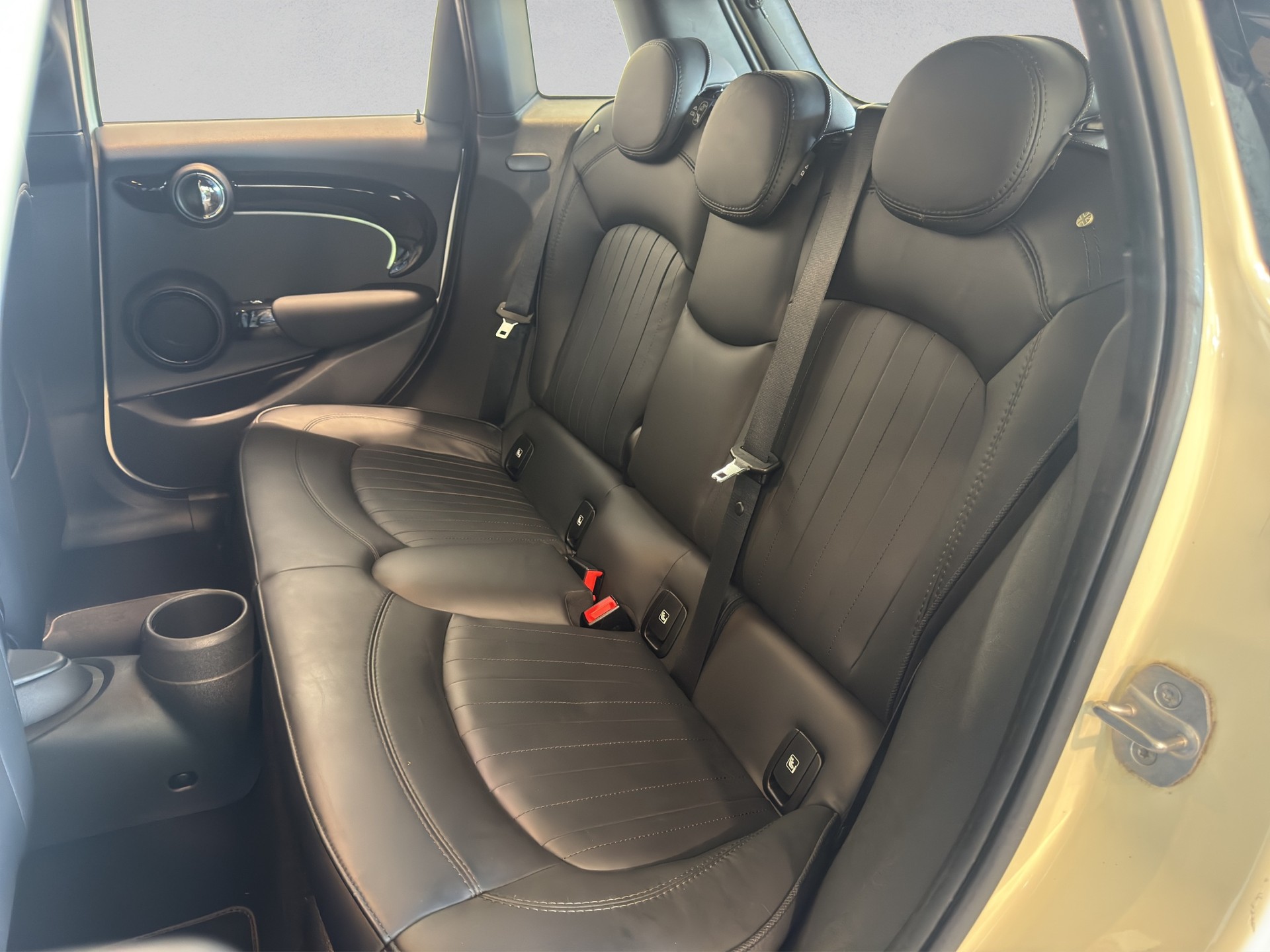 MINI Cooper Steptronic DKG-image-12