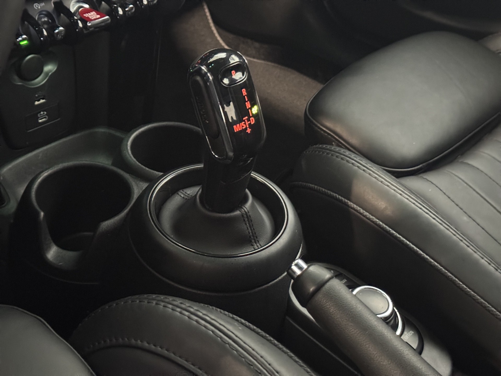 MINI Cooper Steptronic DKG-image-13