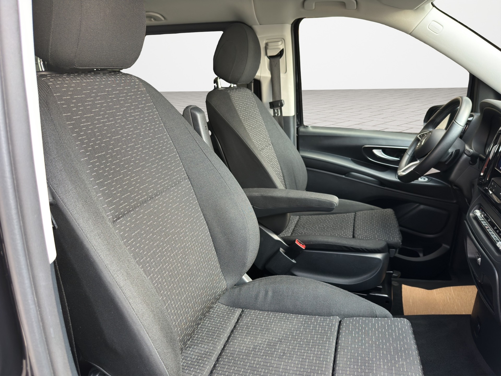 MERCEDES-BENZ Vito 116 CDI Lang Select Tourer 4Matic 9G-Tronic-image-14
