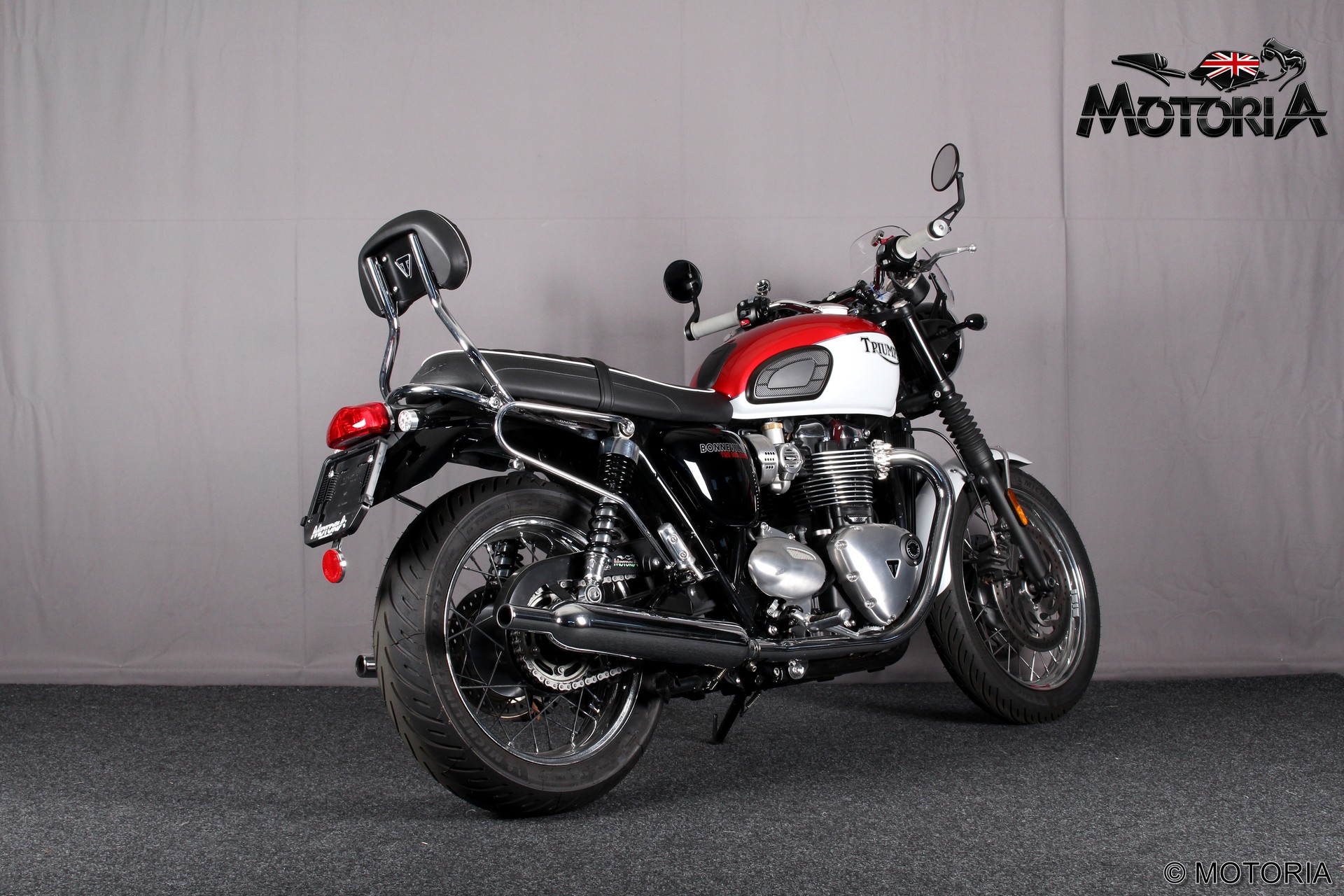 TRIUMPH Bonneville T120-image-5
