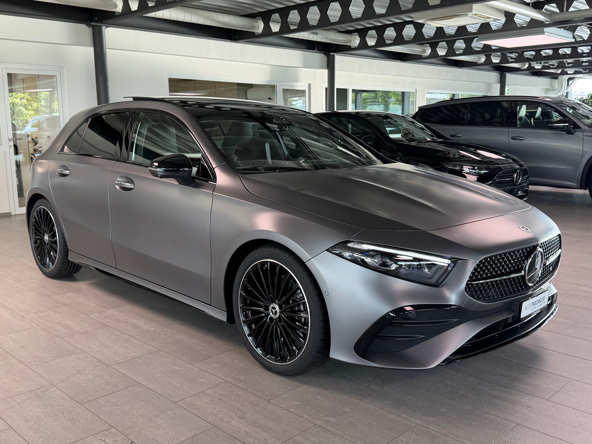 MERCEDES-BENZ A 220 4Matic 8G-DCT-image-3