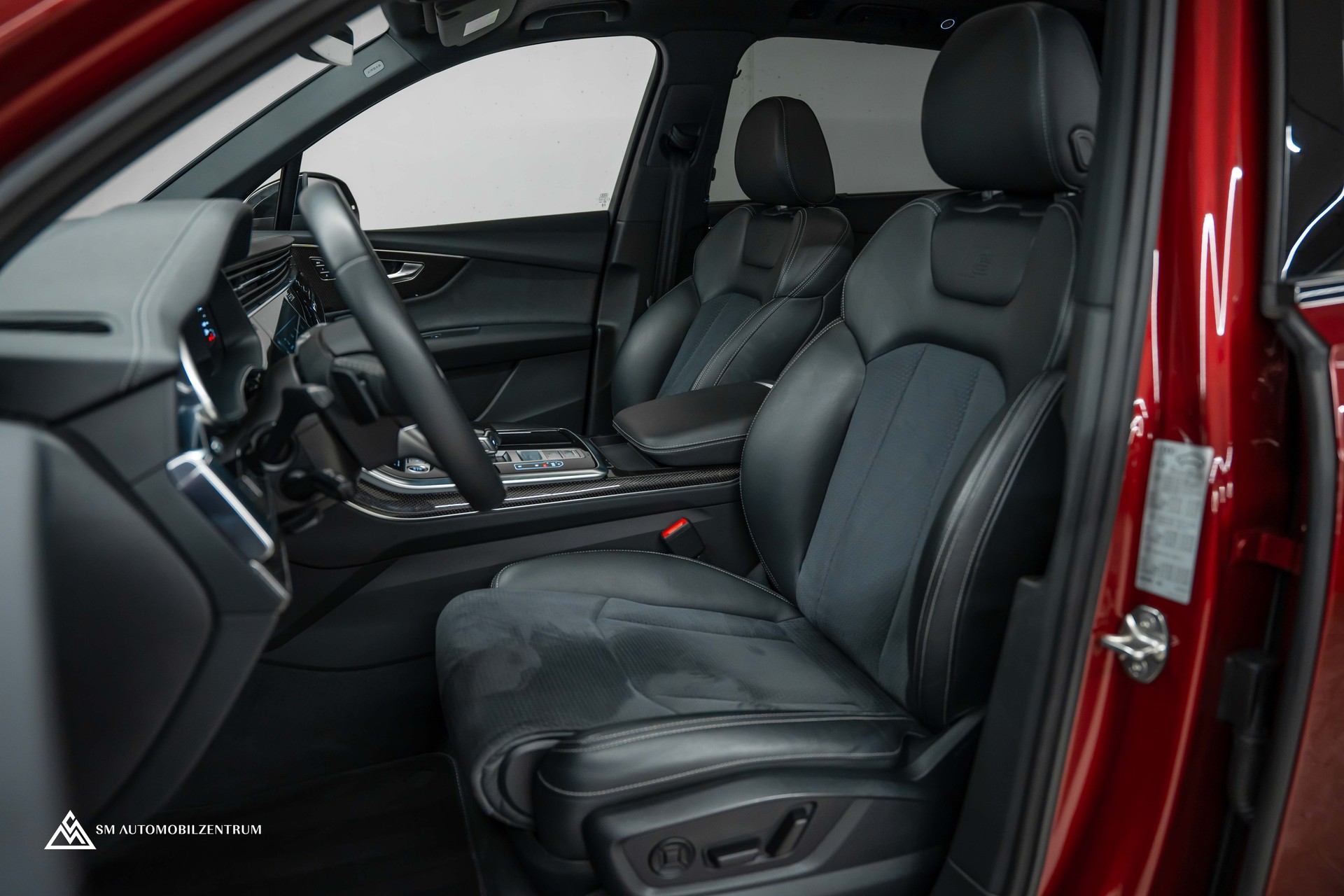 AUDI Q7 3.0 50 TDI S Line quattro T-Tronic / Panorama / Standheizung- / Lüftung / 22" Räder-image-16