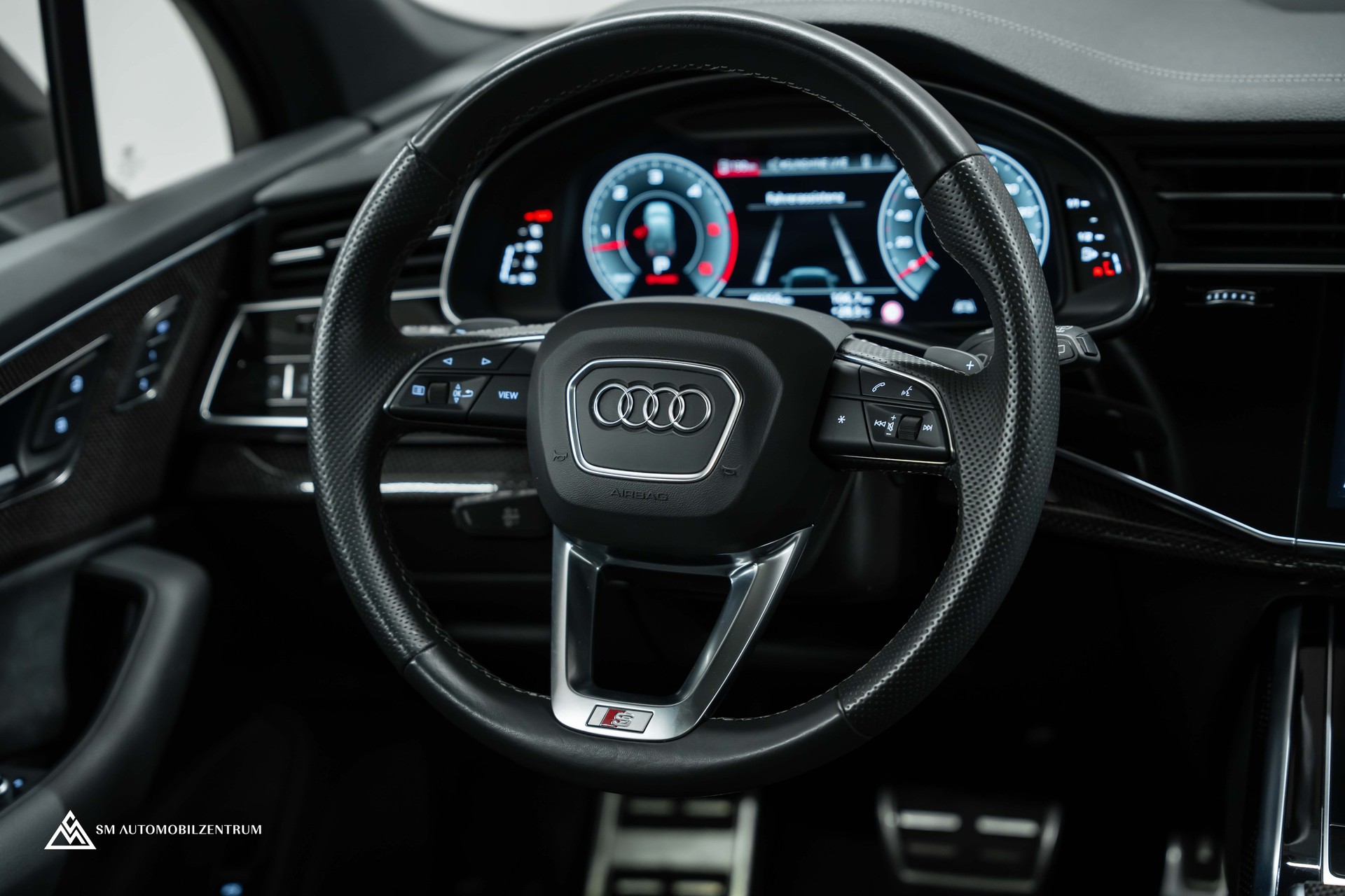 AUDI Q7 3.0 50 TDI S Line quattro T-Tronic / Panorama / Standheizung- / Lüftung / 22" Räder-image-24