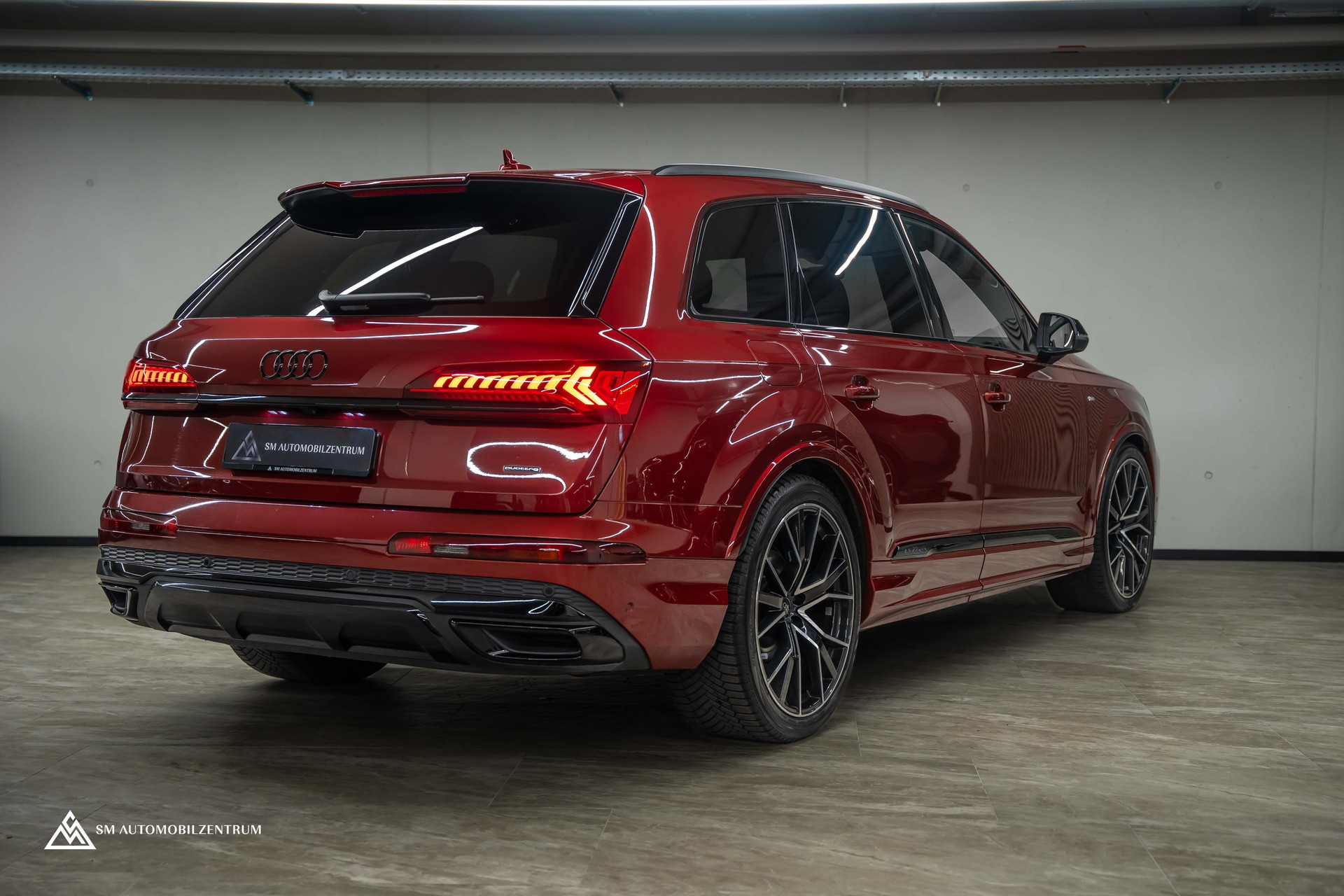 AUDI Q7 3.0 50 TDI S Line quattro T-Tronic / Panorama / Standheizung- / Lüftung / 22" Räder-image-9