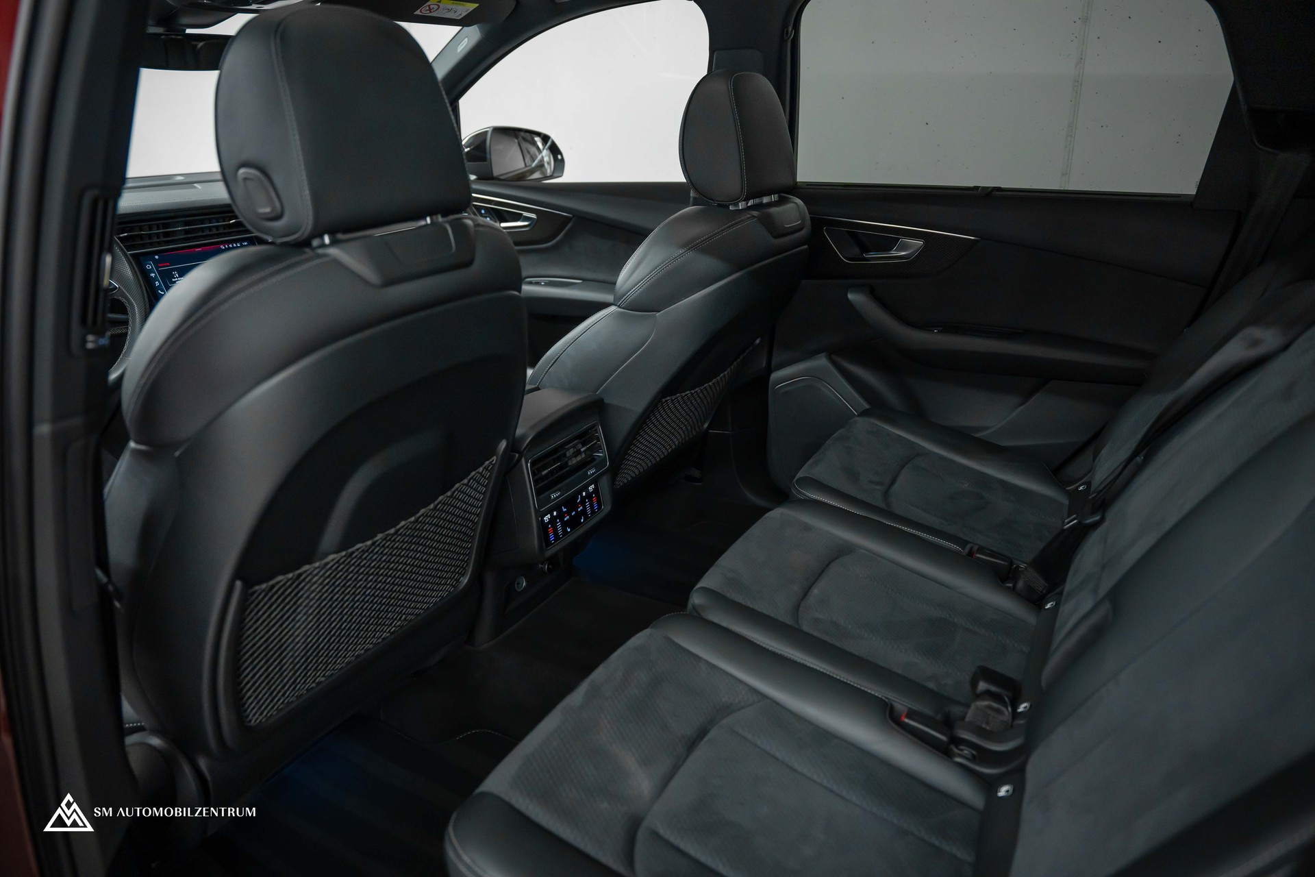 AUDI Q7 3.0 50 TDI S Line quattro T-Tronic / Panorama / Standheizung- / Lüftung / 22" Räder-image-21