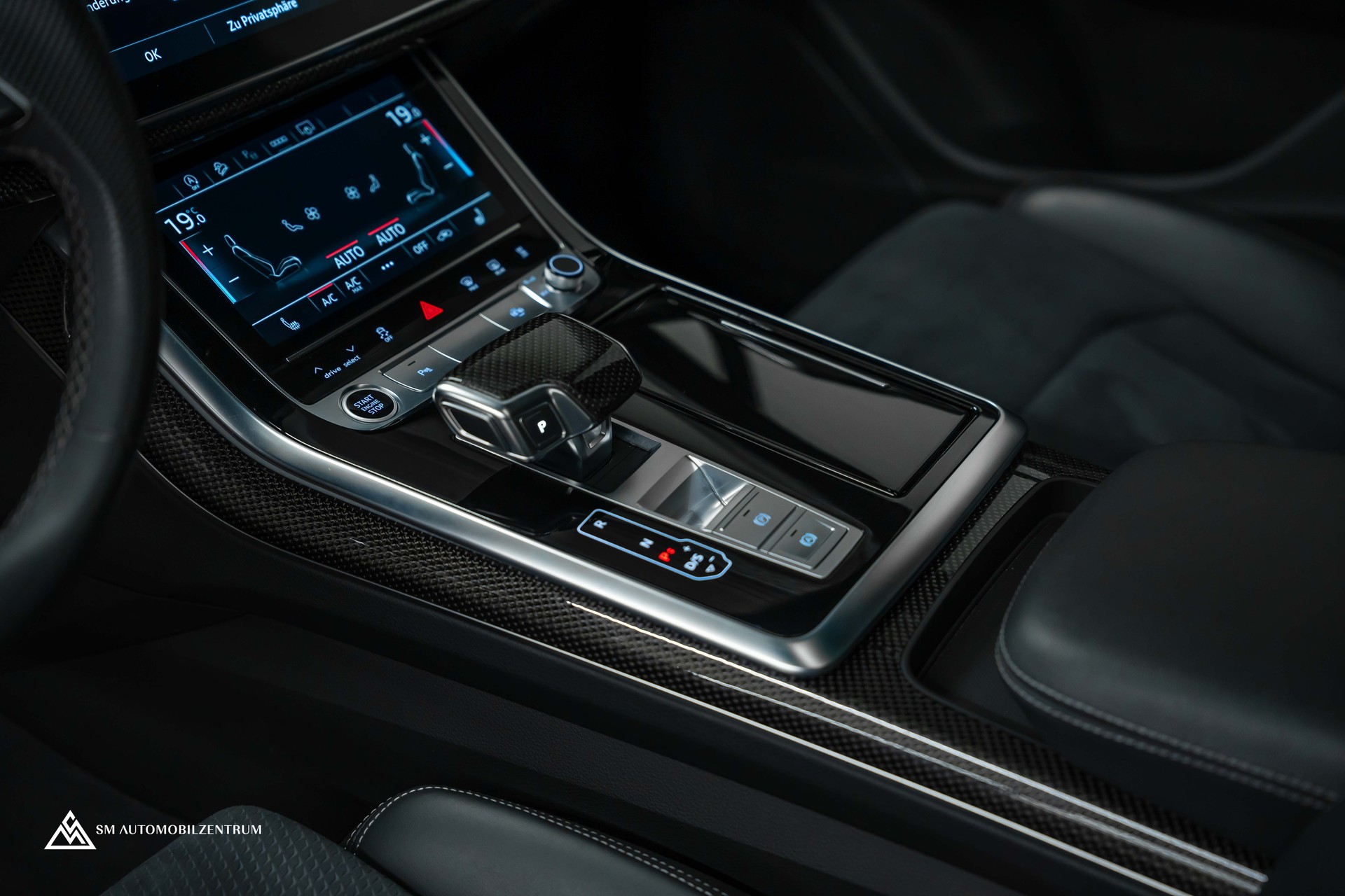 AUDI Q7 3.0 50 TDI S Line quattro T-Tronic / Panorama / Standheizung- / Lüftung / 22" Räder-image-38