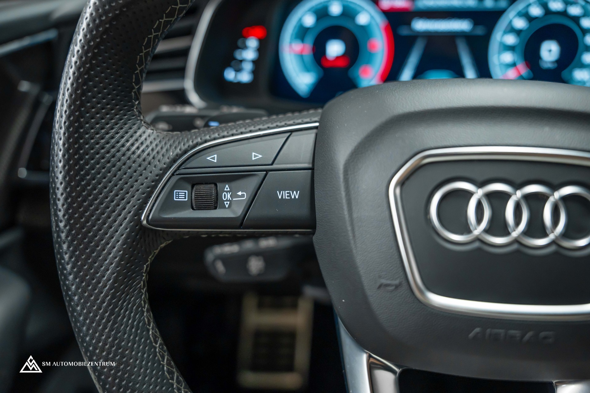 AUDI Q7 3.0 50 TDI S Line quattro T-Tronic / Panorama / Standheizung- / Lüftung / 22" Räder-image-25