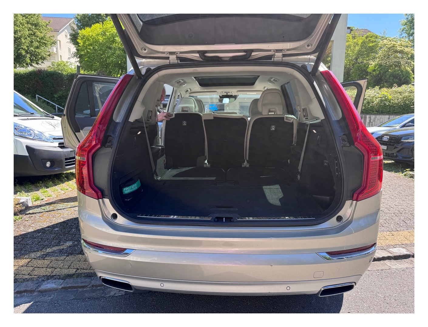 VOLVO 2.0 T8 TE Inscription 7P. AWD-image-4