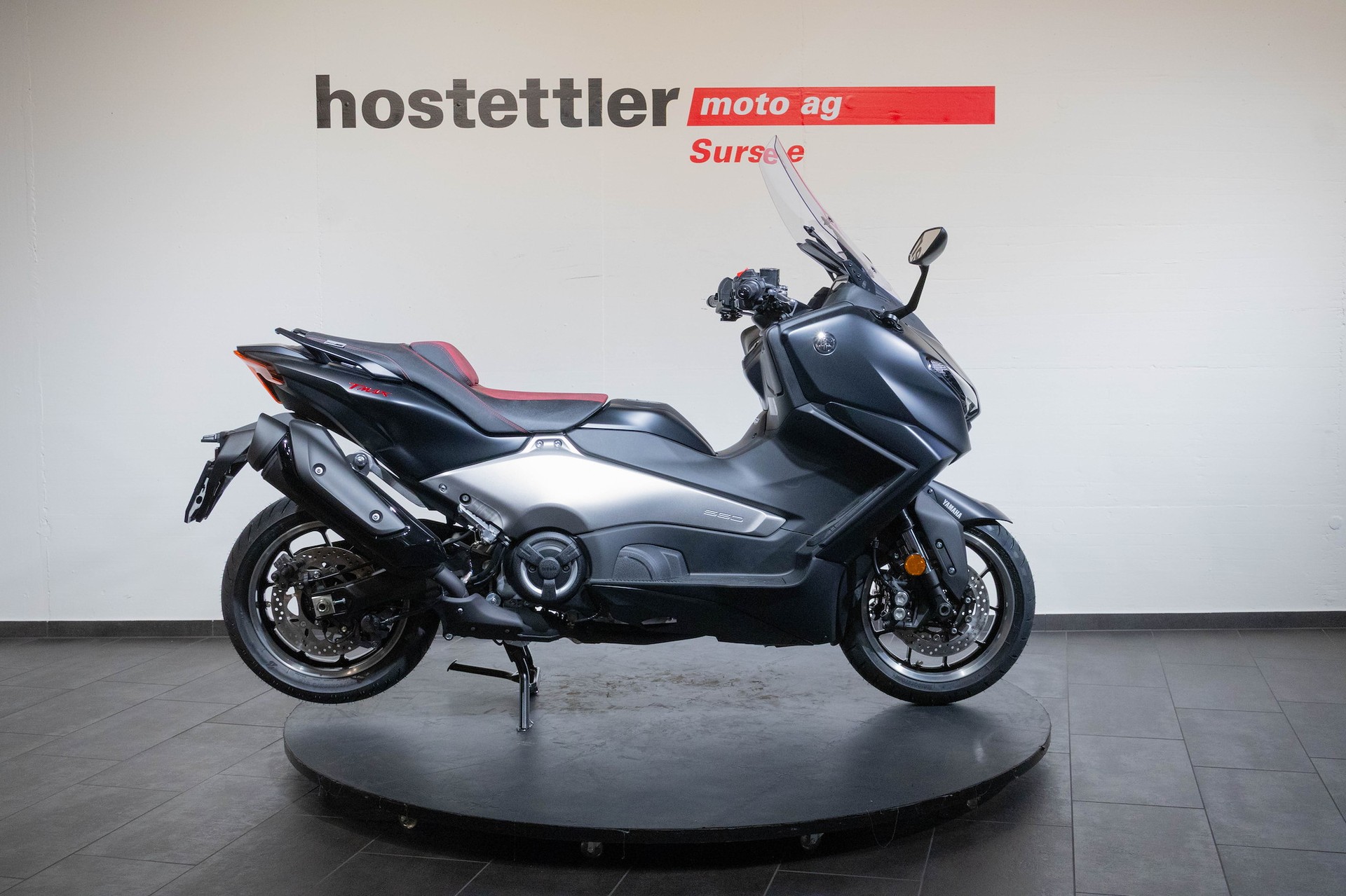YAMAHA TMAX 25th Anniversary-showroom-element-1