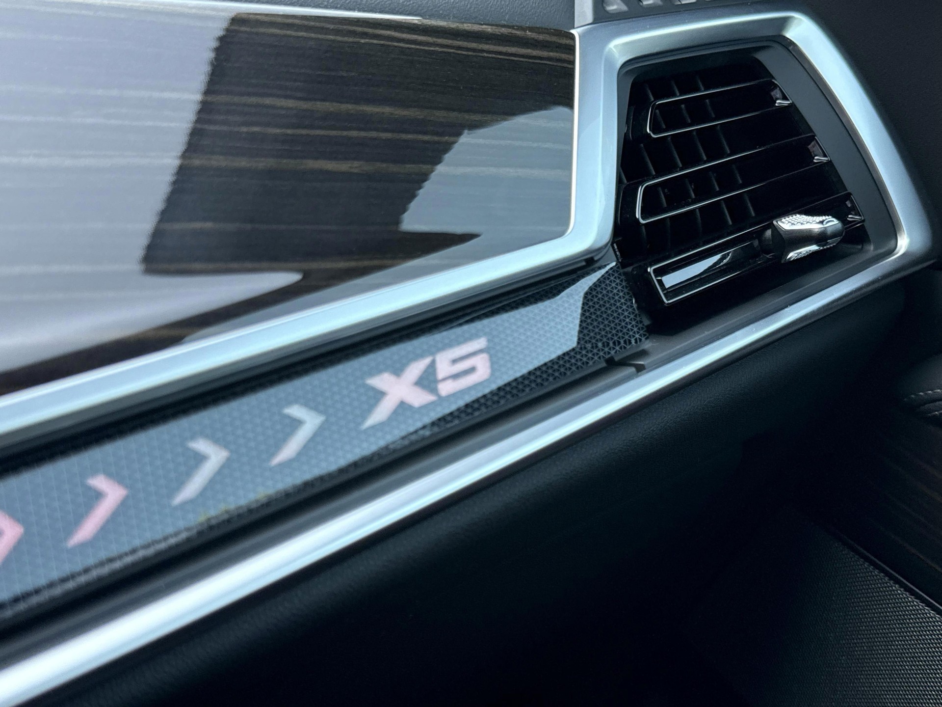 BMW X5 xDrive 50e M Sport-image-21