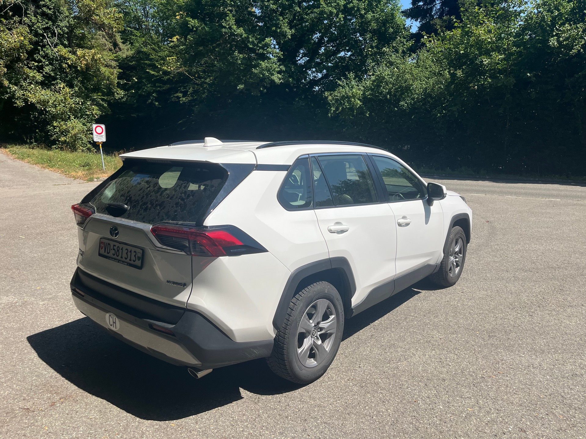 TOYOTA RAV-4-image-4