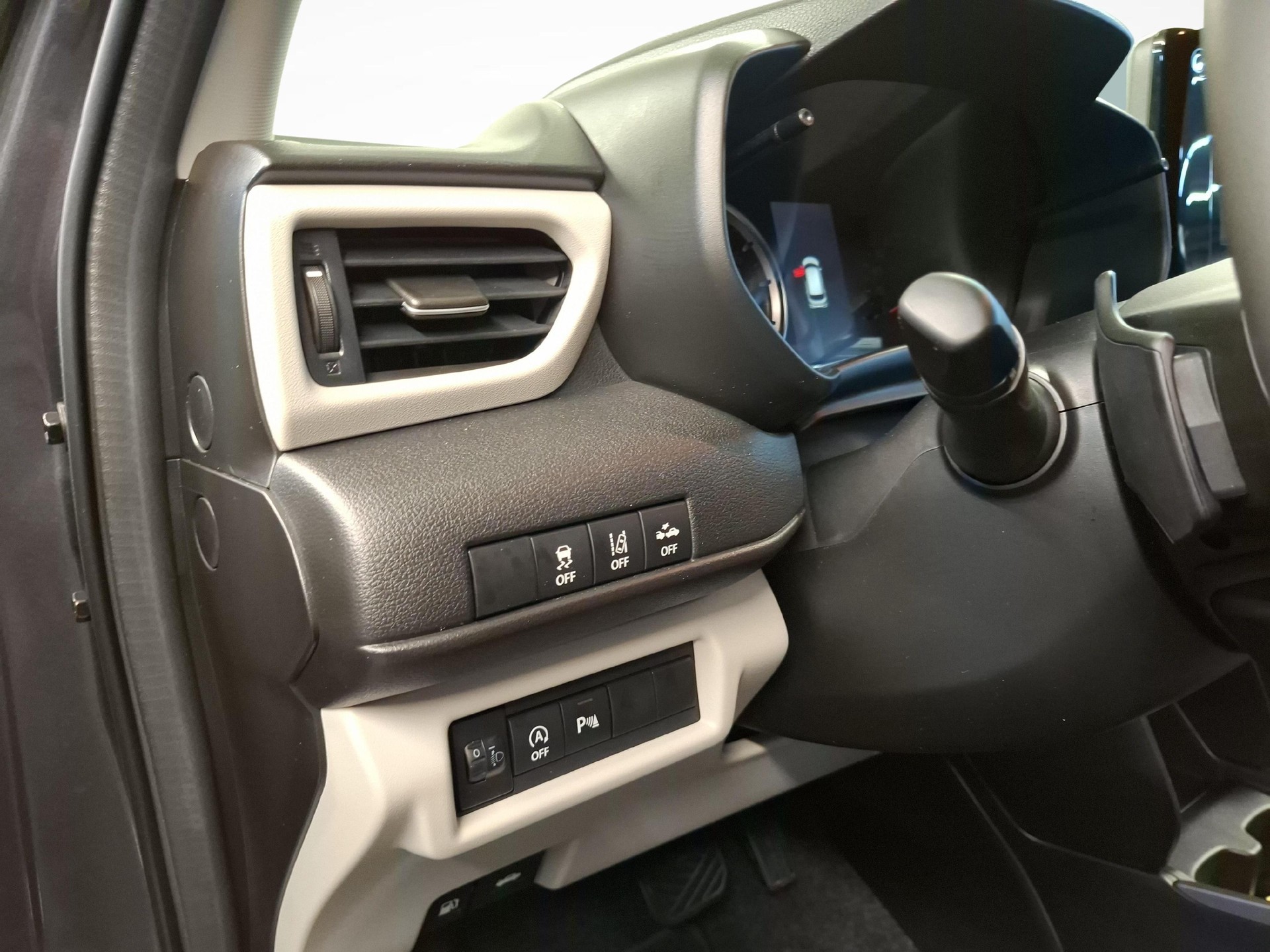 SUZUKI Swift 1.2 Compact Top Hybrid-image-7
