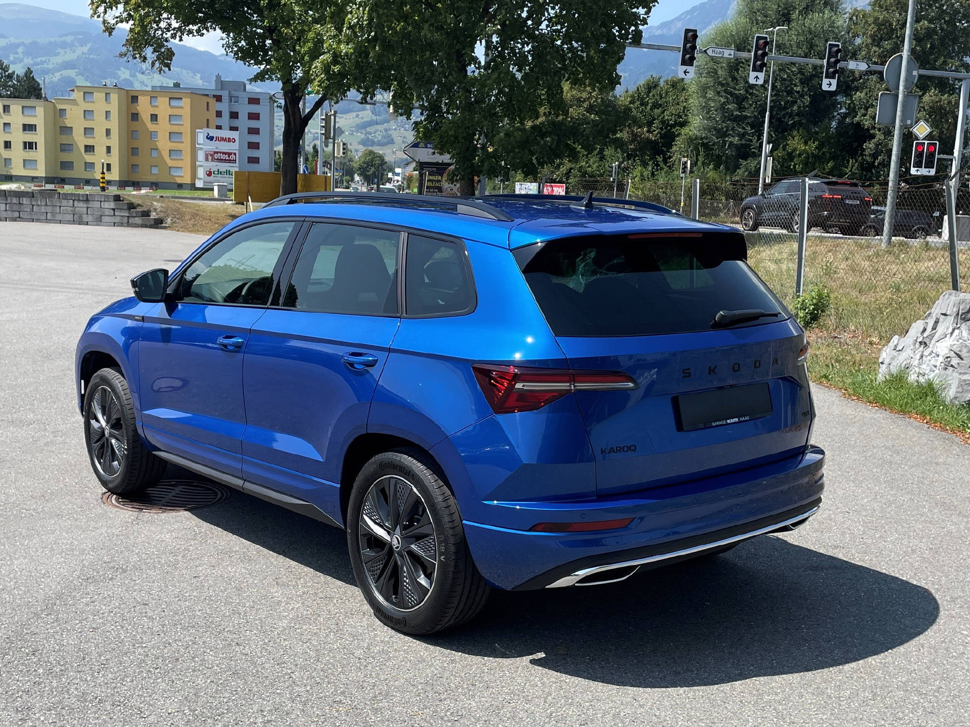 SKODA Karoq 2.0 TSI SportLine 4x4 DSG-image-2