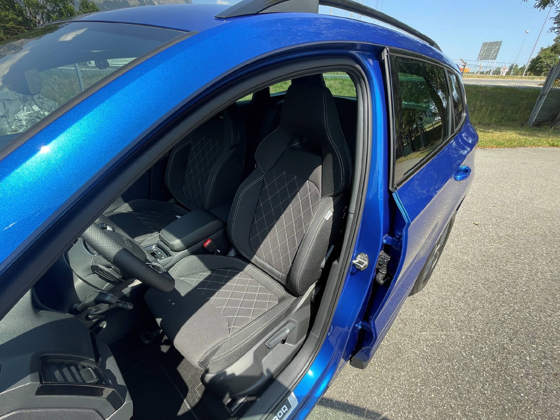 SKODA Karoq 2.0 TSI SportLine 4x4 DSG-image-6
