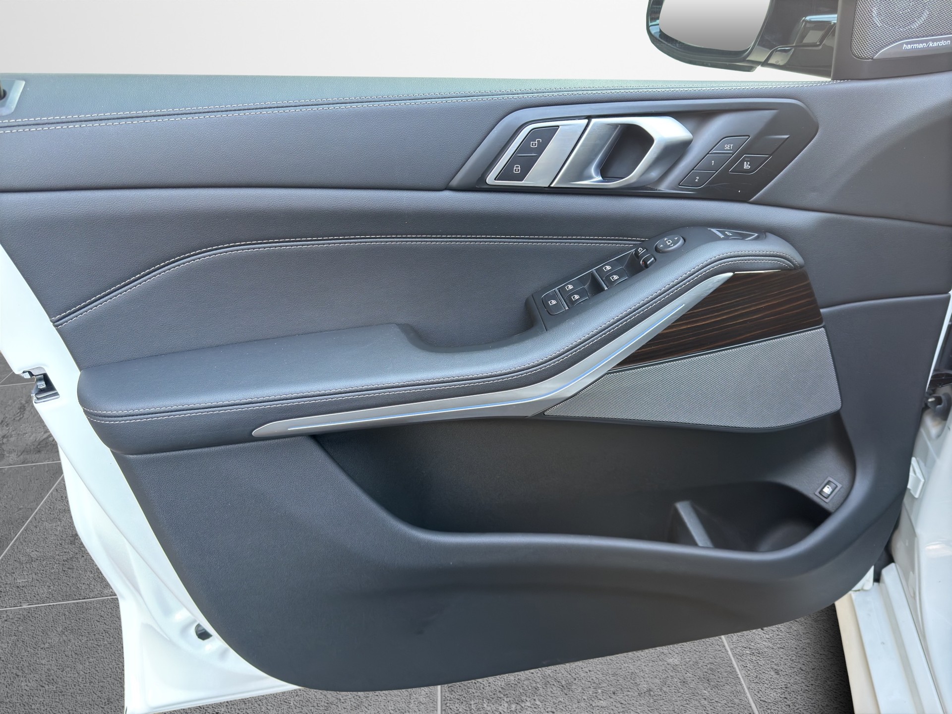 BMW X5 50e xDrive SAG-image-9