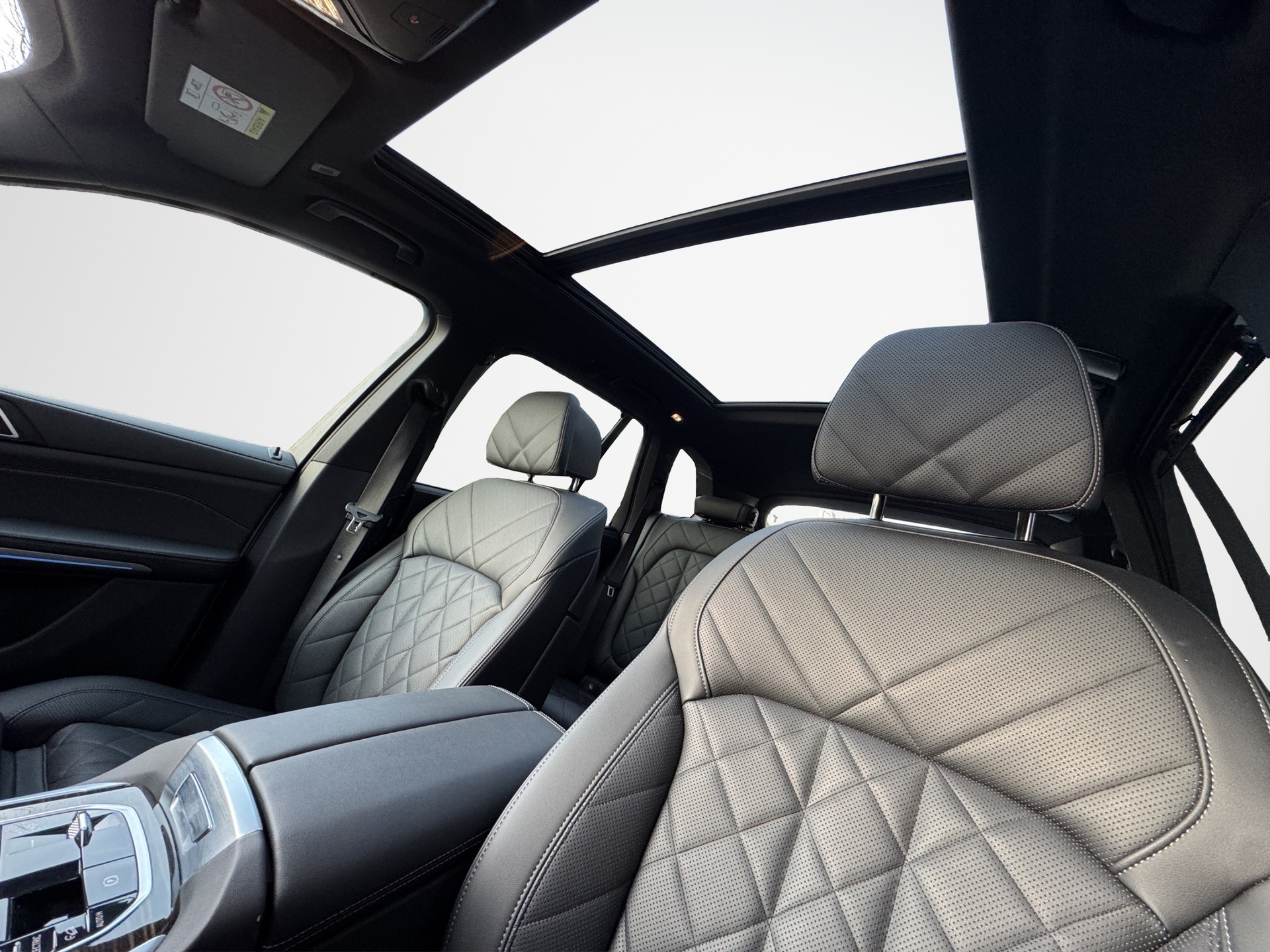 BMW X5 50e xDrive SAG-image-14