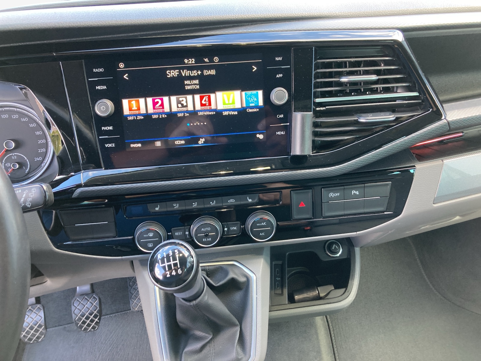 VW T6.1 California 2.0 TDI Ocean Liberty 4Motion-image-10