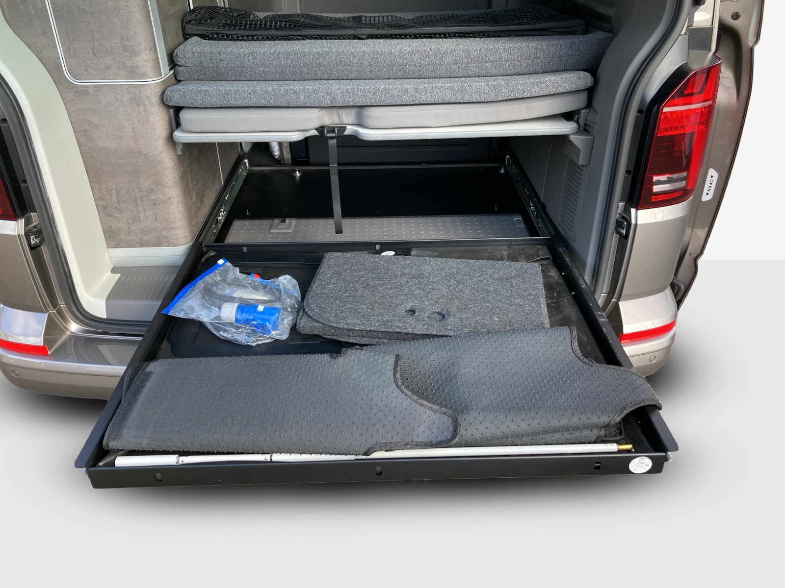 VW T6.1 California 2.0 TDI Ocean Liberty 4Motion-image-15