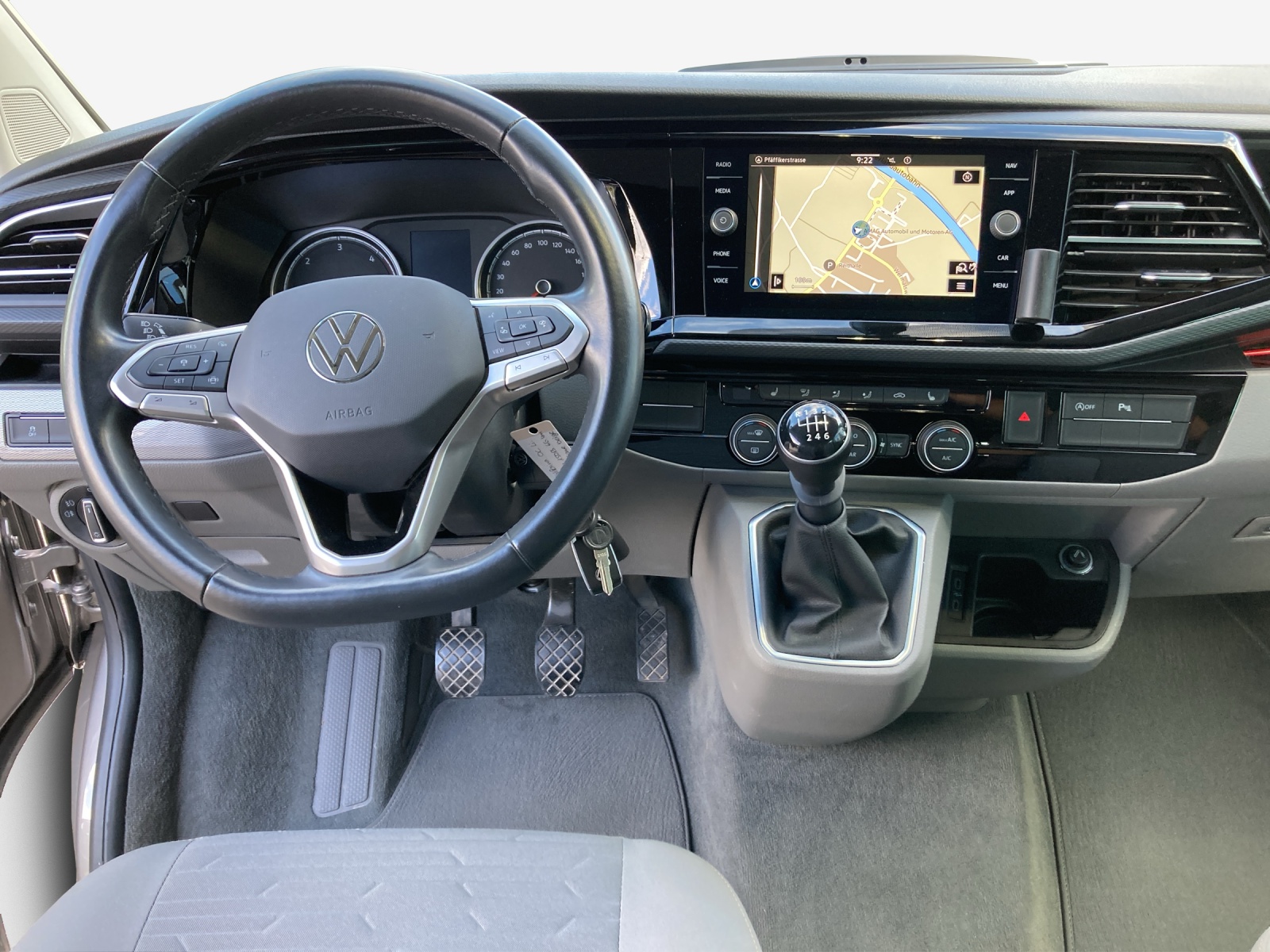 VW T6.1 California 2.0 TDI Ocean Liberty 4Motion-image-8