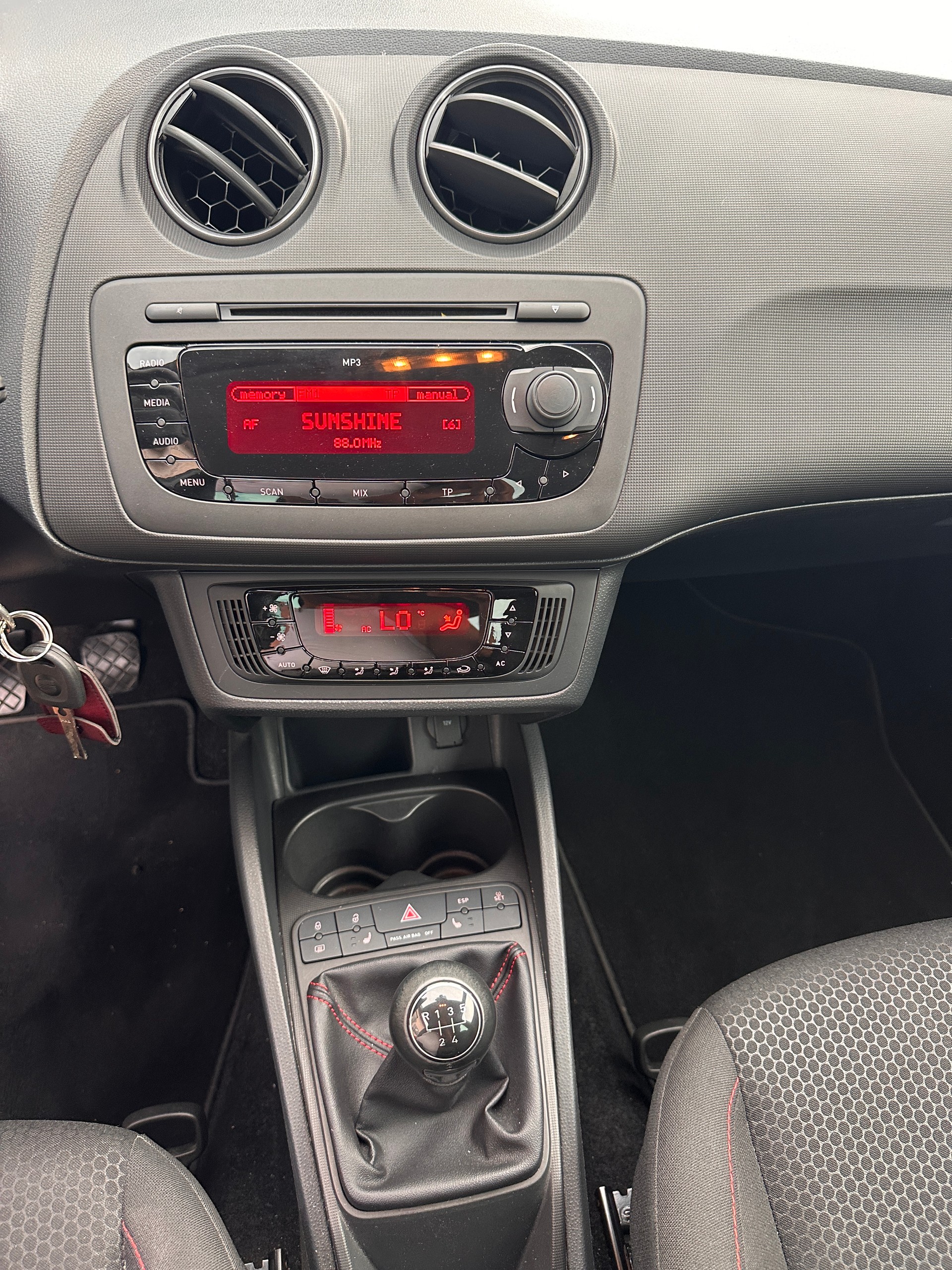 SEAT Ibiza 1.2 TSI FR Viva-image-7