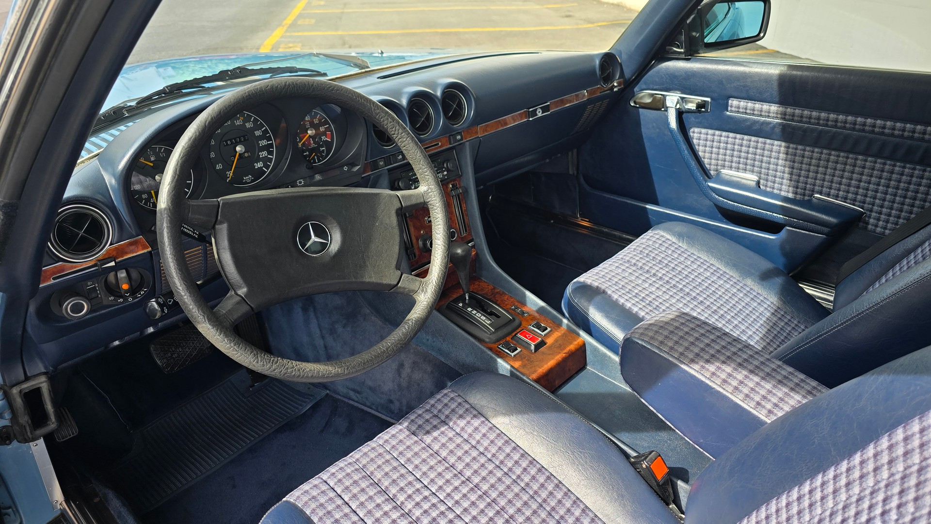 MERCEDES-BENZ SLC 280-image-15