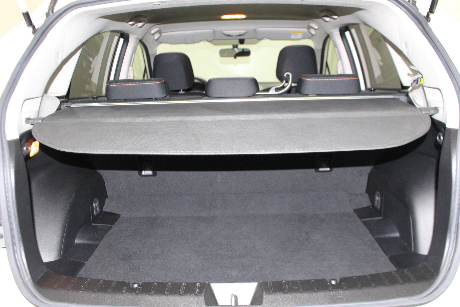 SUBARU XV 2.0i Swiss Two-image-8