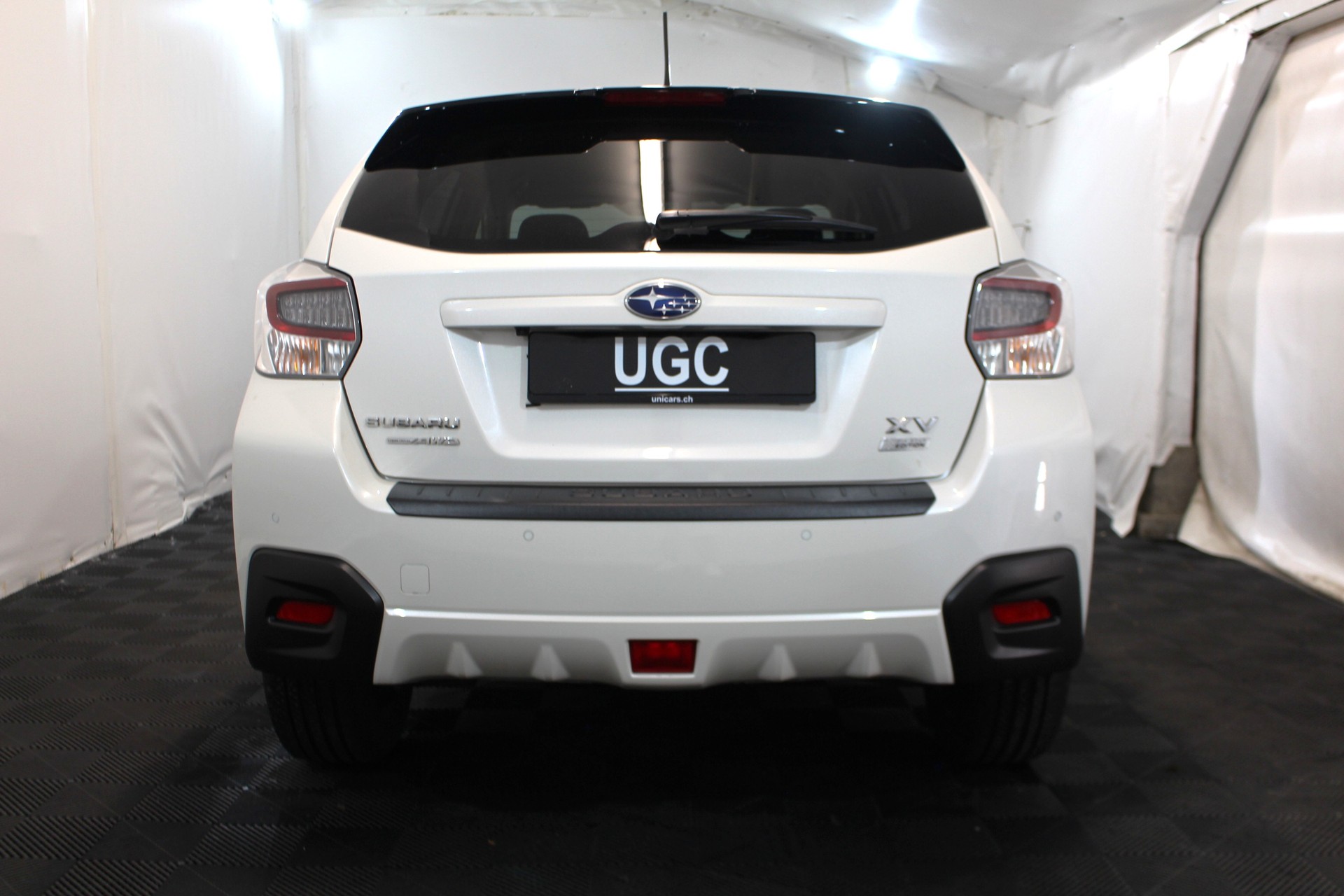SUBARU XV 2.0i Swiss Two-image-4