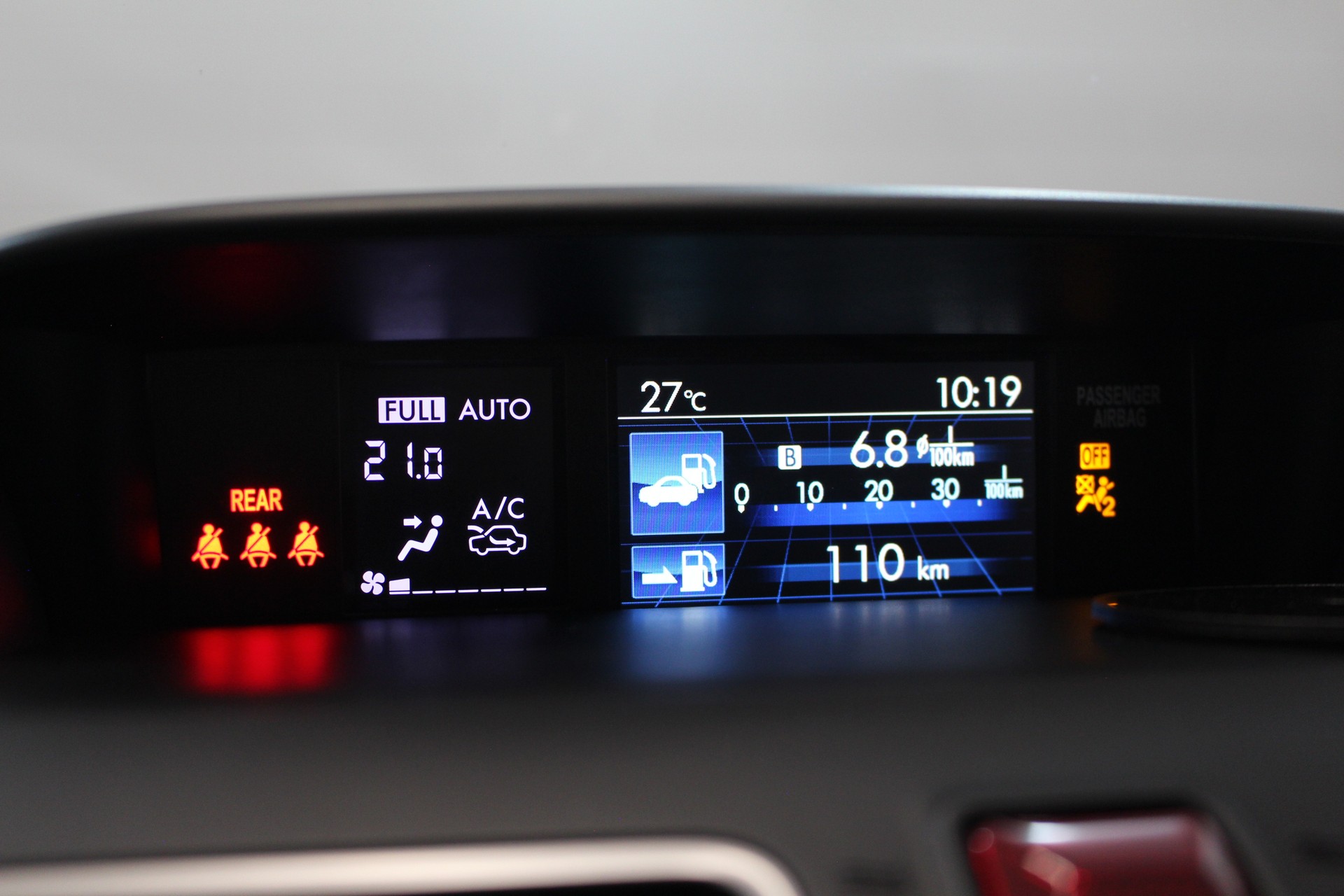 SUBARU XV 2.0i Swiss Two-image-19