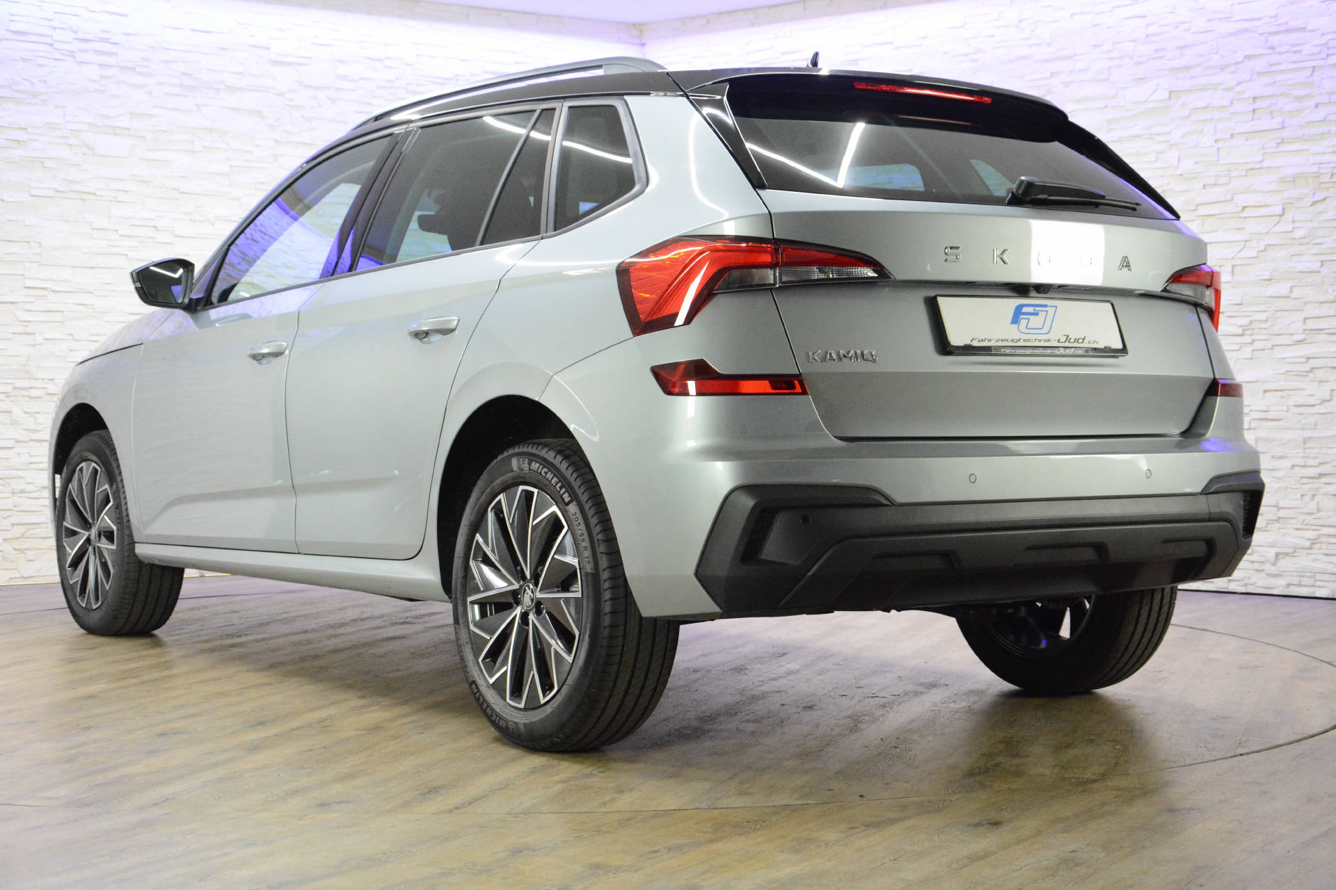SKODA Kamiq 1.0 TSI Selection DSG-image-5