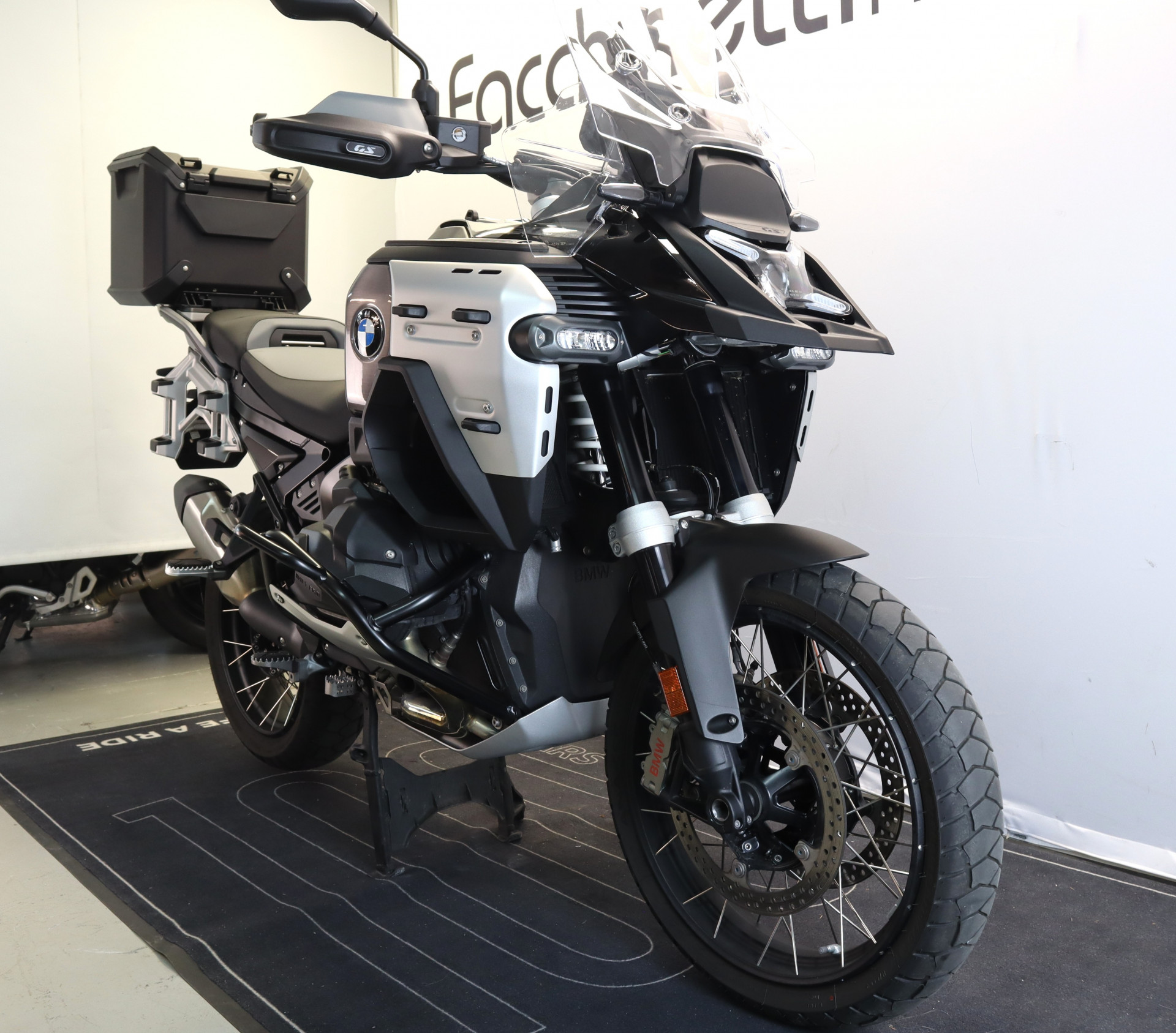 BMW R 1300 GS Adventure ASA-showroom-element-2