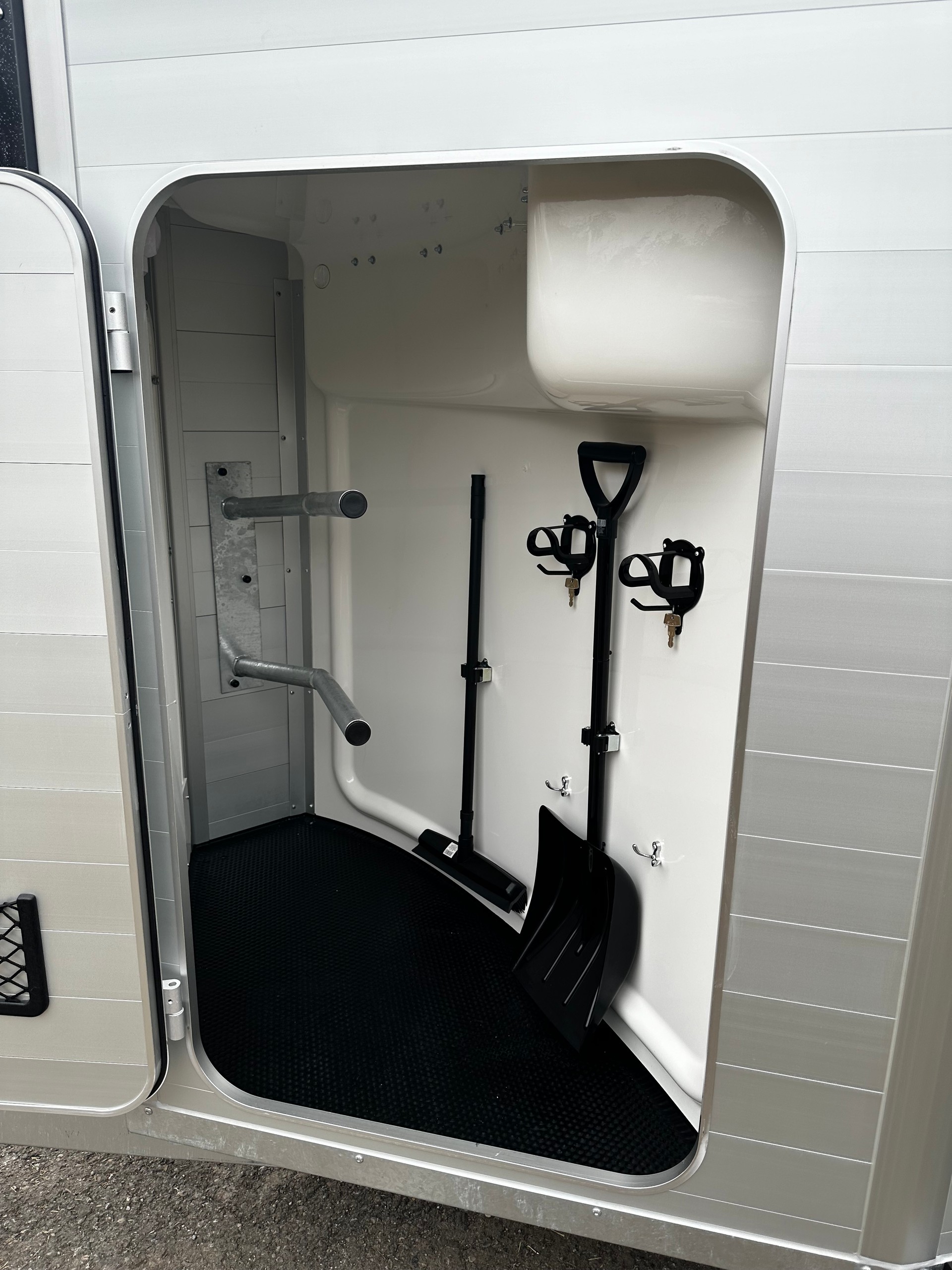 HUMBAUR Xanthos Aero 2400-image-5