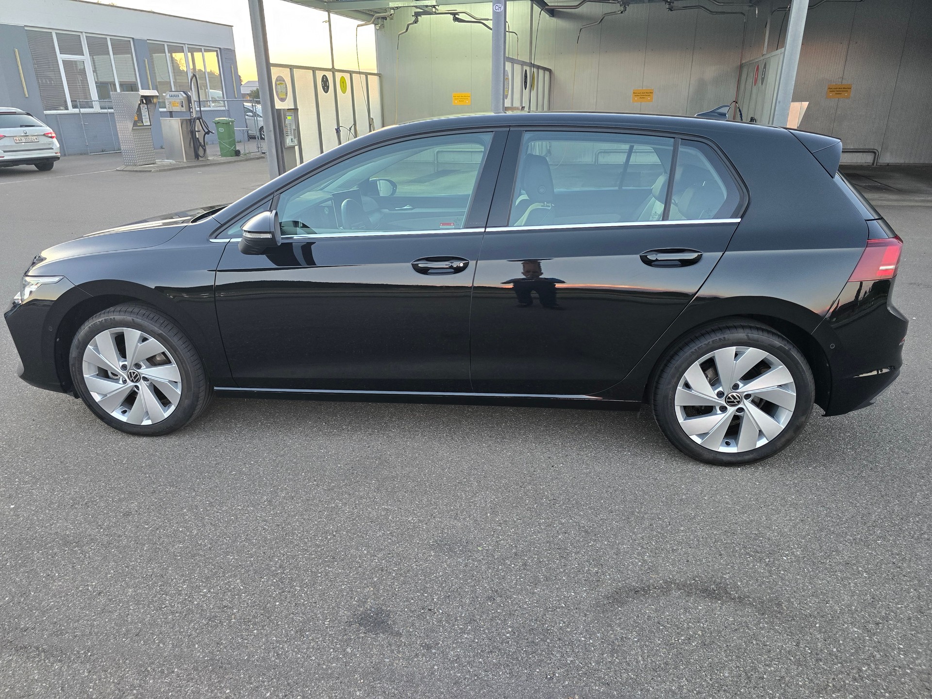 VW Golf 1.5 e TSI mHEV Style DSG-image-6