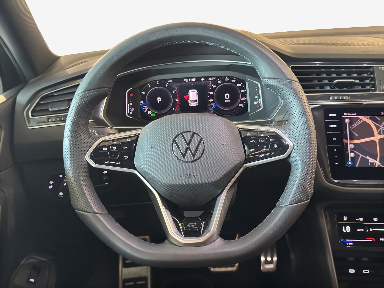 VW Tiguan Allspace 2.0TSI R-Line 4Motion DSG-image-9