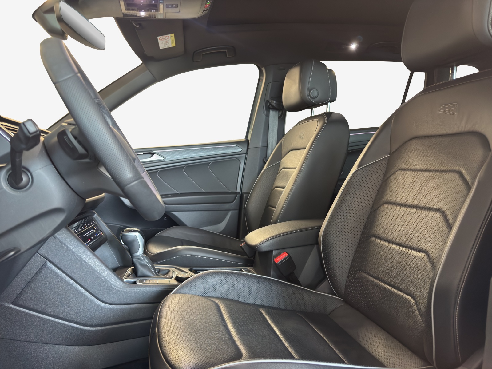 VW Tiguan Allspace 2.0TSI R-Line 4Motion DSG-image-7