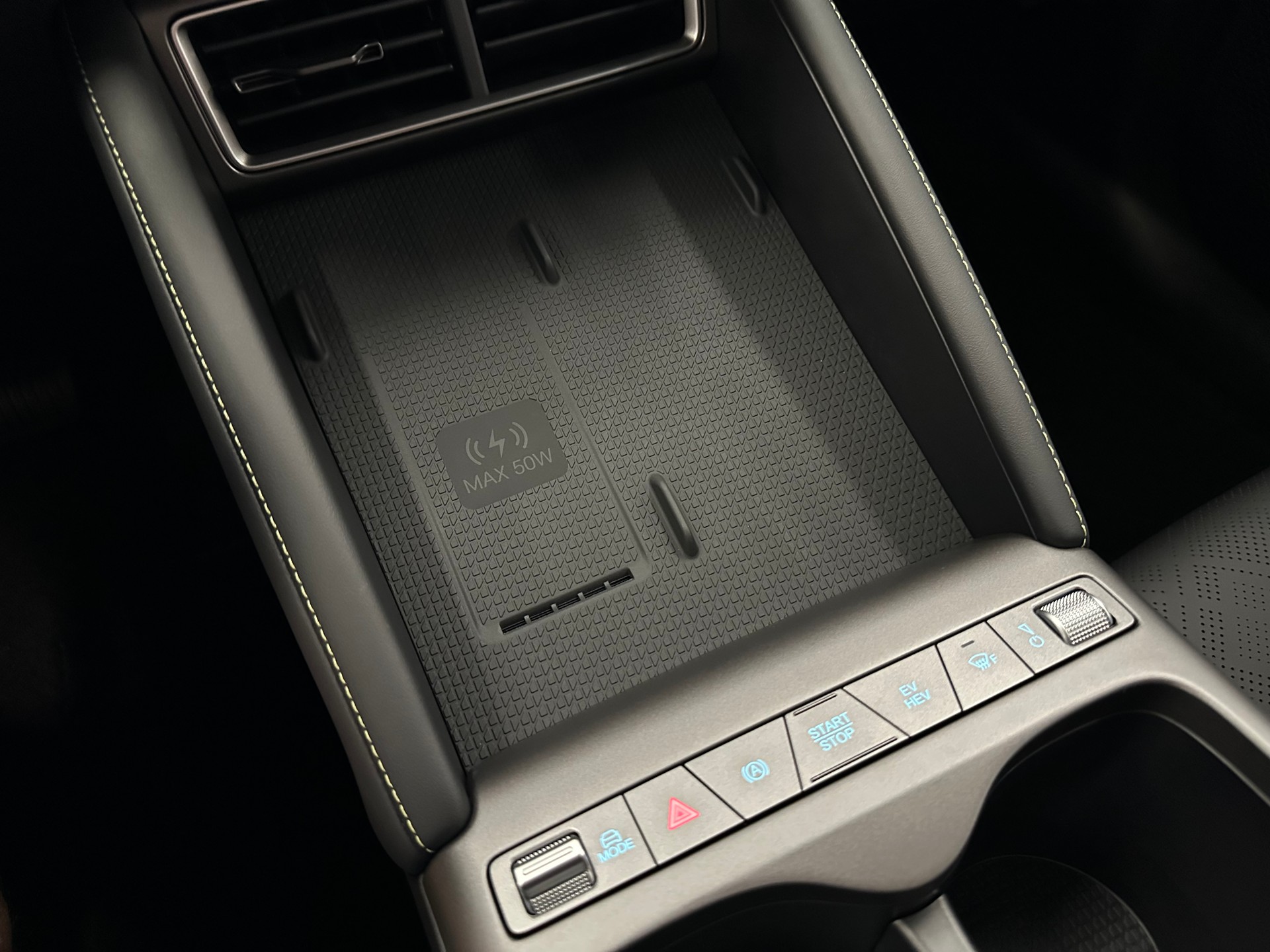 BYD Atto 2 DM-i Boost-image-25