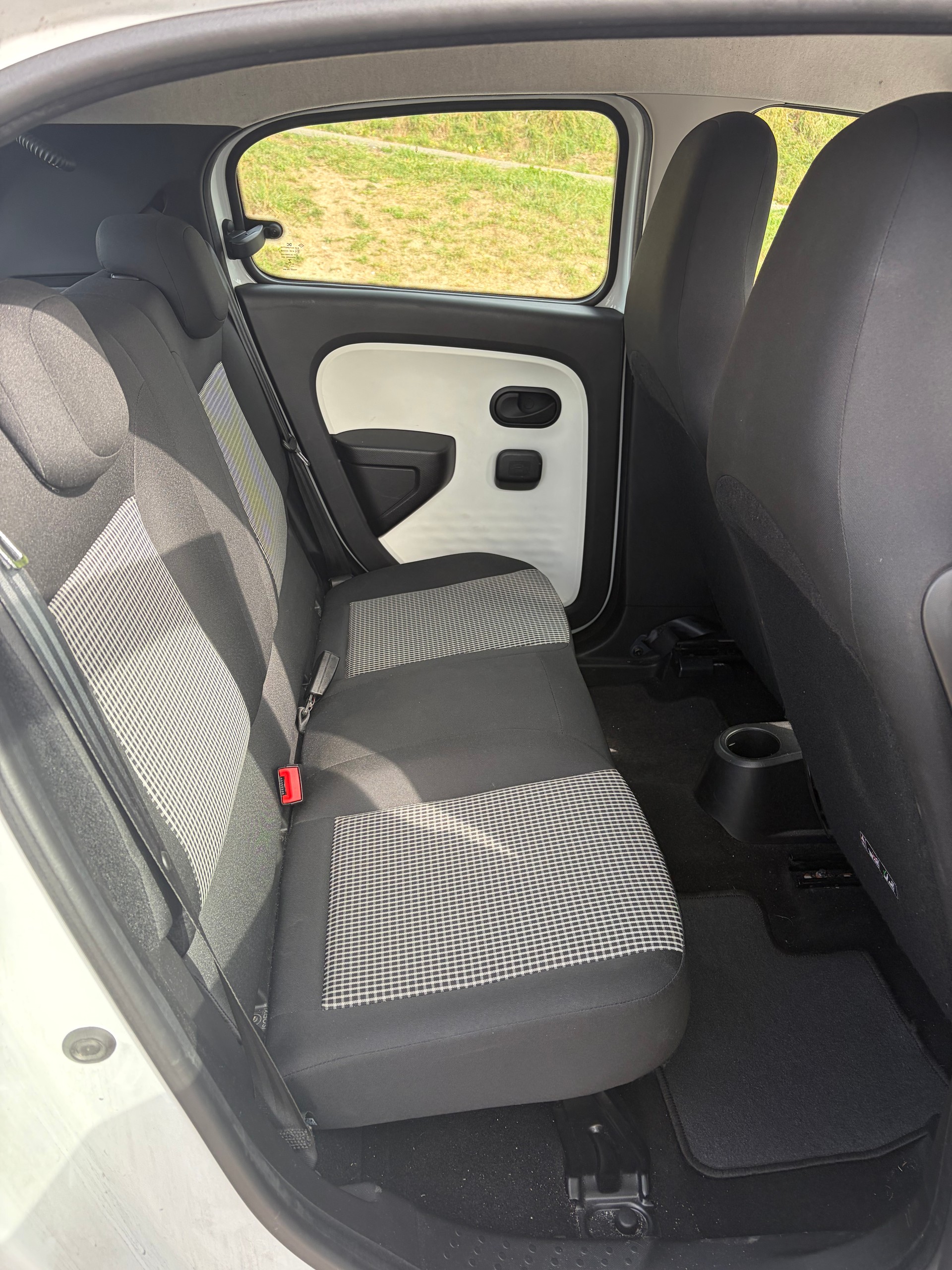 RENAULT TWINGO-image-4