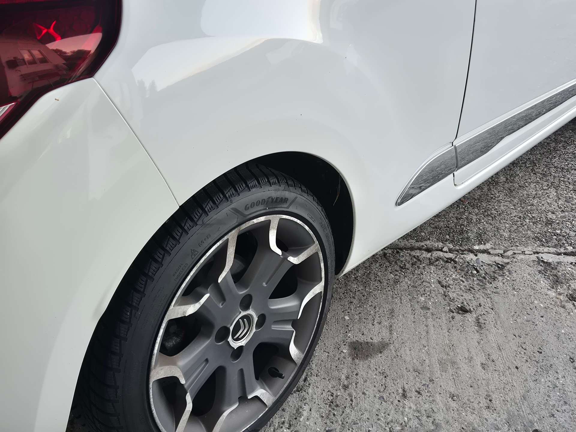 DS AUTOMOBILES DS3 1.6 THP Sport Chic-image-25