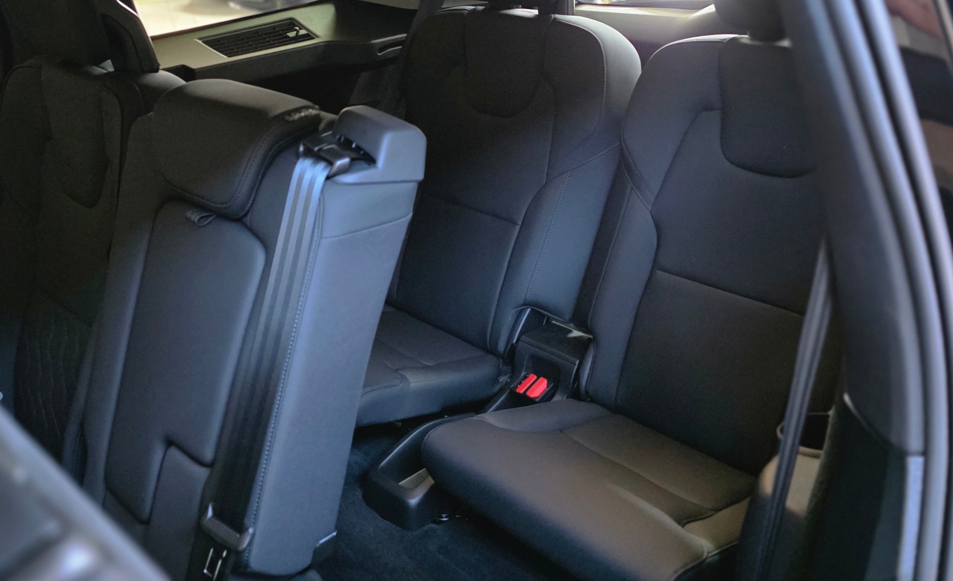 VOLVO XC90 B5 Benzin Mild Hybrid AWD Plus Bright Geartronic 7-Plätzer *360°Kamera*Sitz-&Lenkradheizung*Distanzregler*Spurhalteass.*-image-29